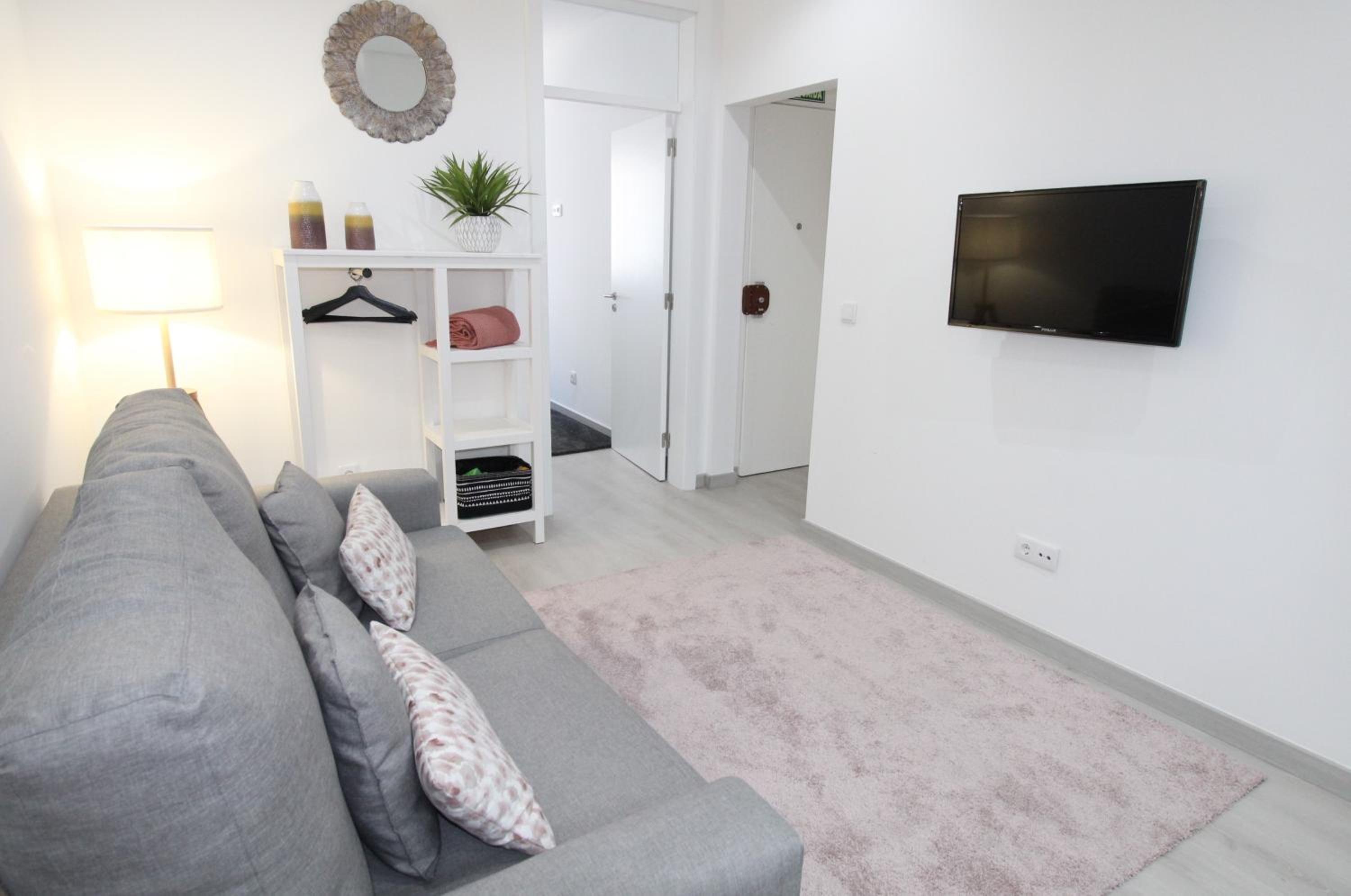 Apartamento Moderno nas Olaias a 5 minutos da Faculdade ISEL e IST view 3