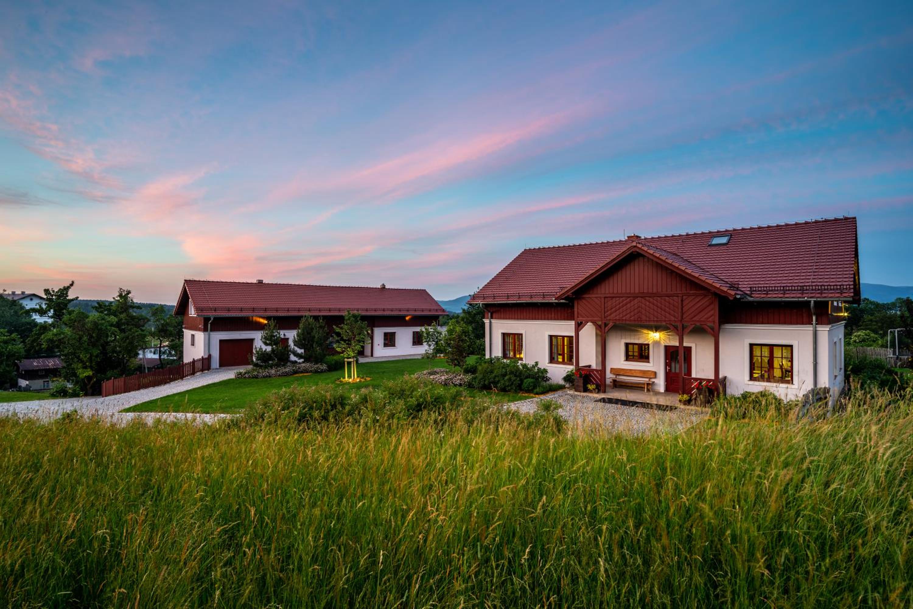 Willa Wzgórze Poręba - w ofercie darmowe ładowanie aut elektrycznych view 5
