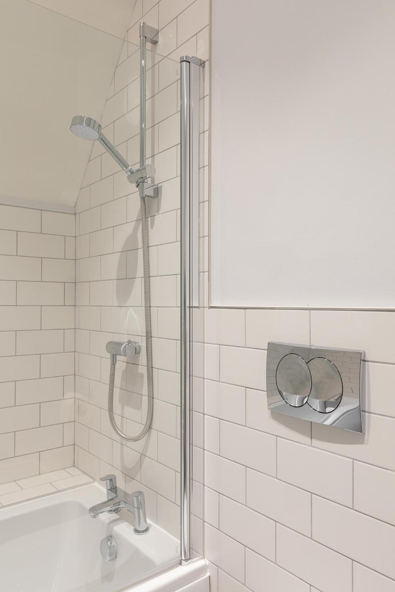 Apt 2, 71 Micklegate, YORK view 4