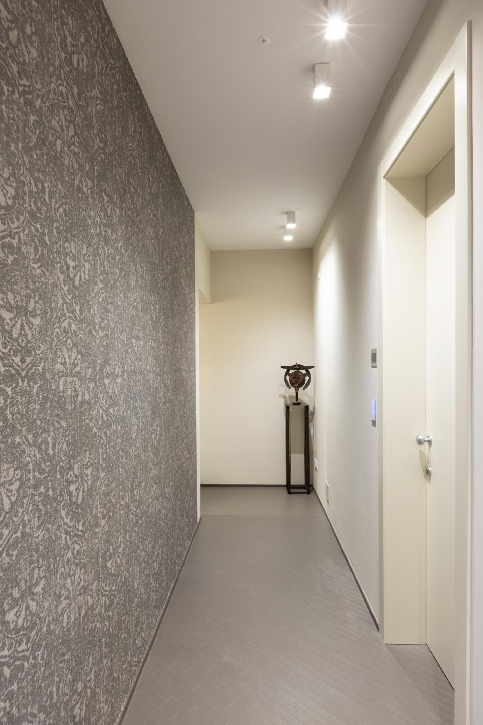 Salina Luxury Suites view 4