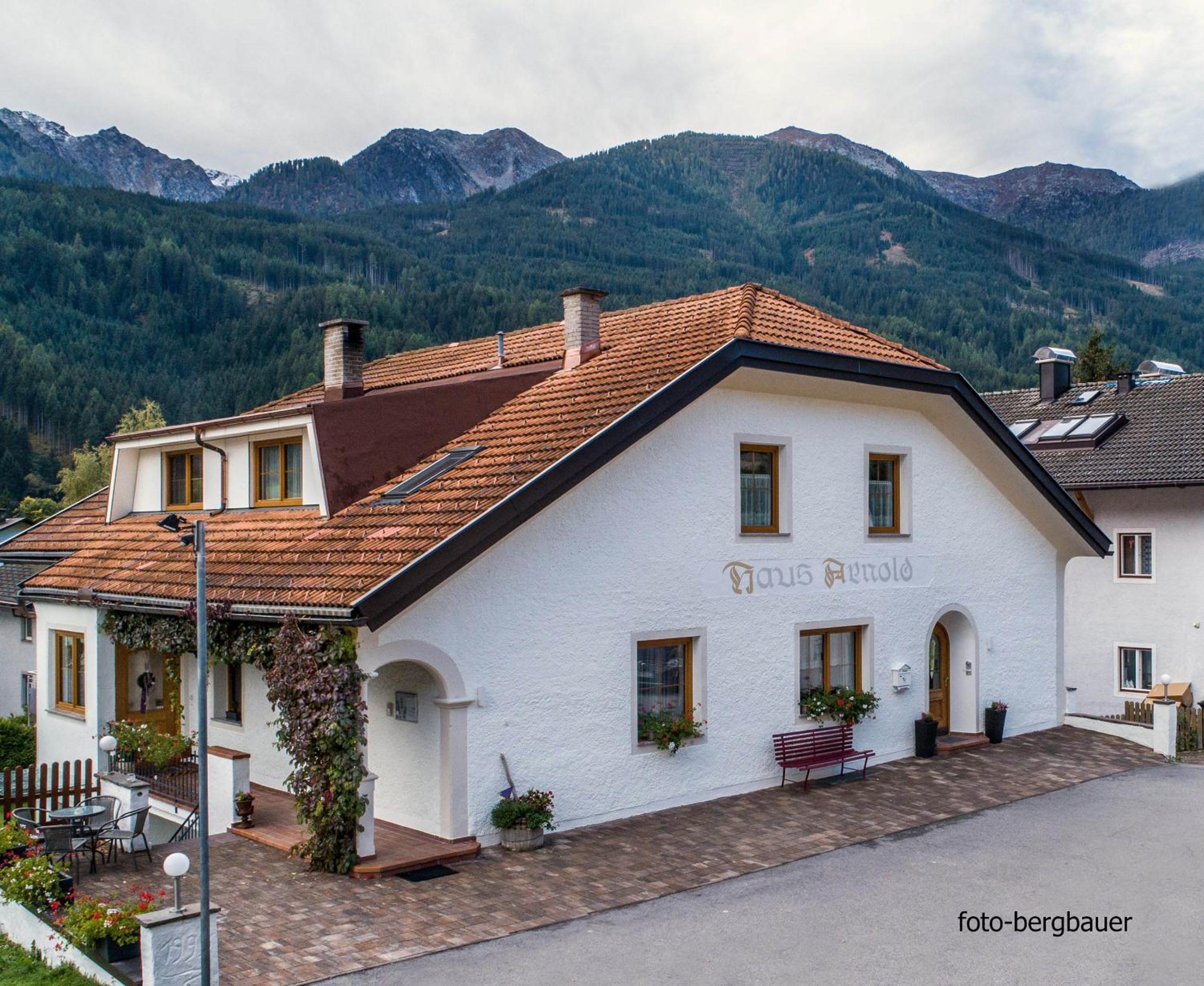 Haus Arnold - Privatzimmer und Ferienwohnungen
