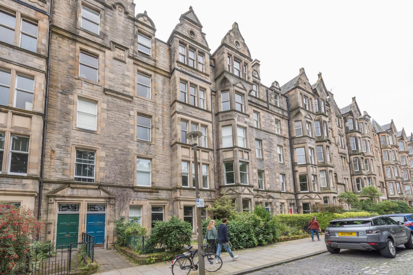 3 bed overlooking meadows park view 2