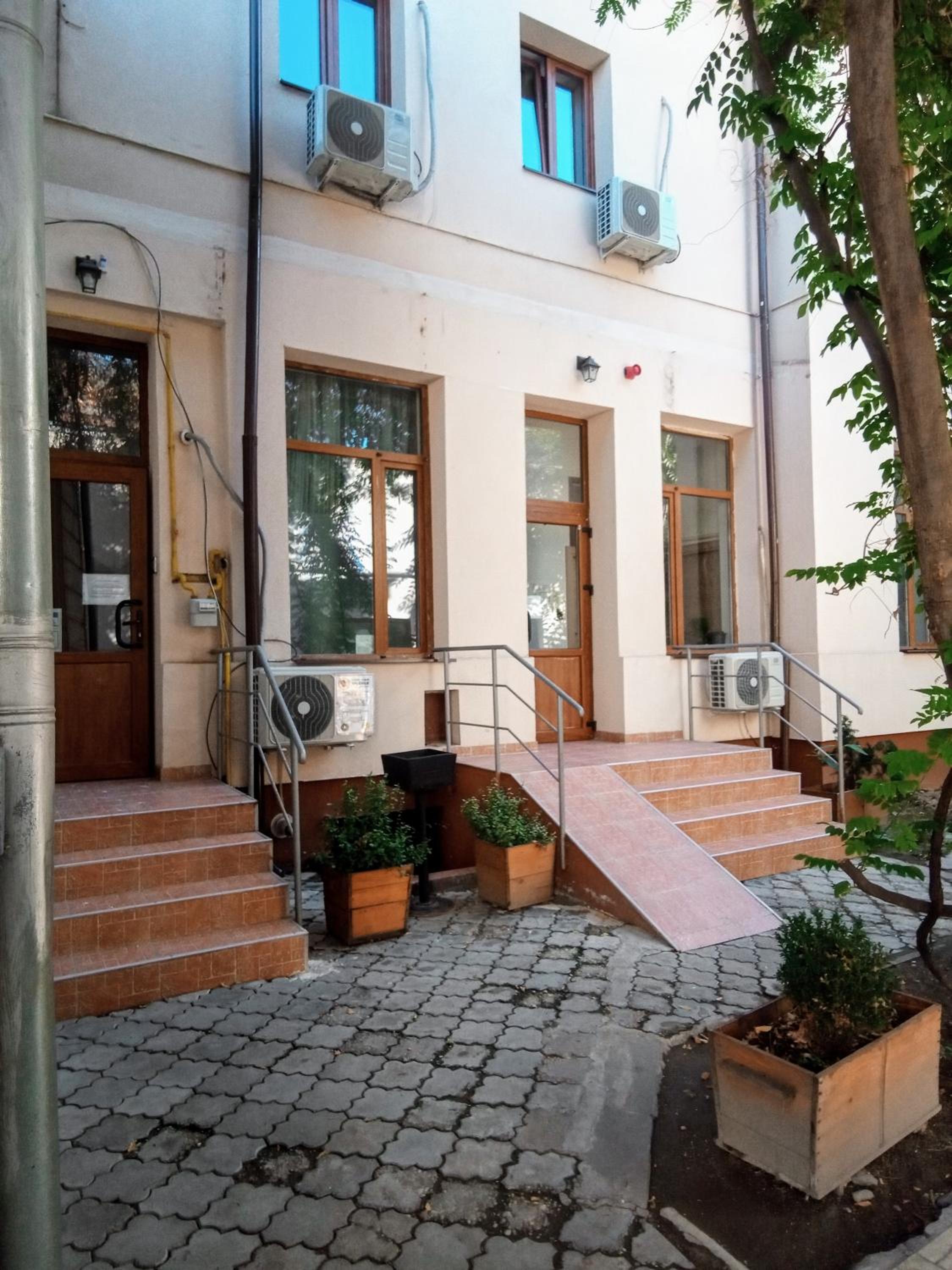 Central Guesthouse