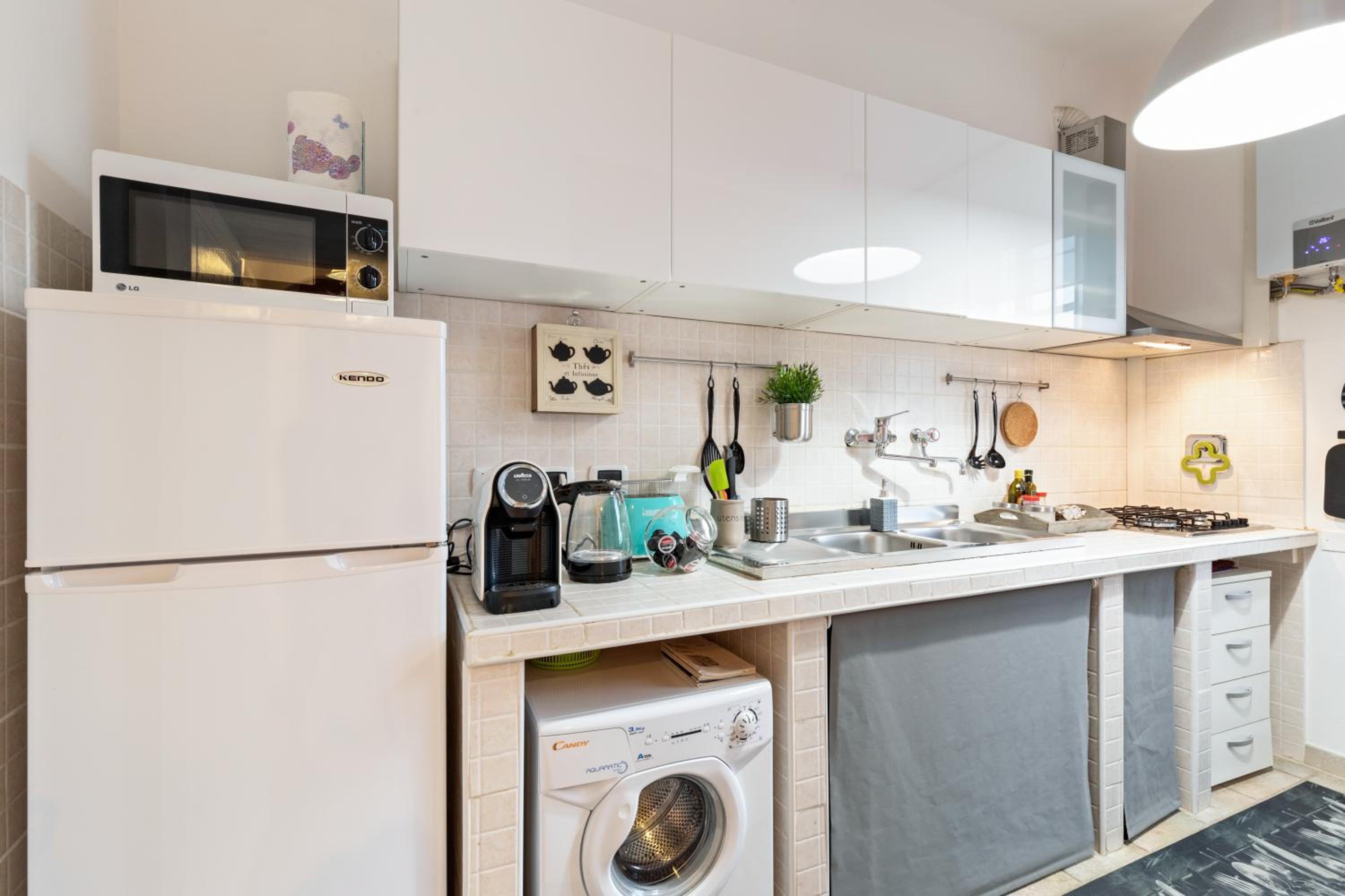 Urbana Apartment Colosseum