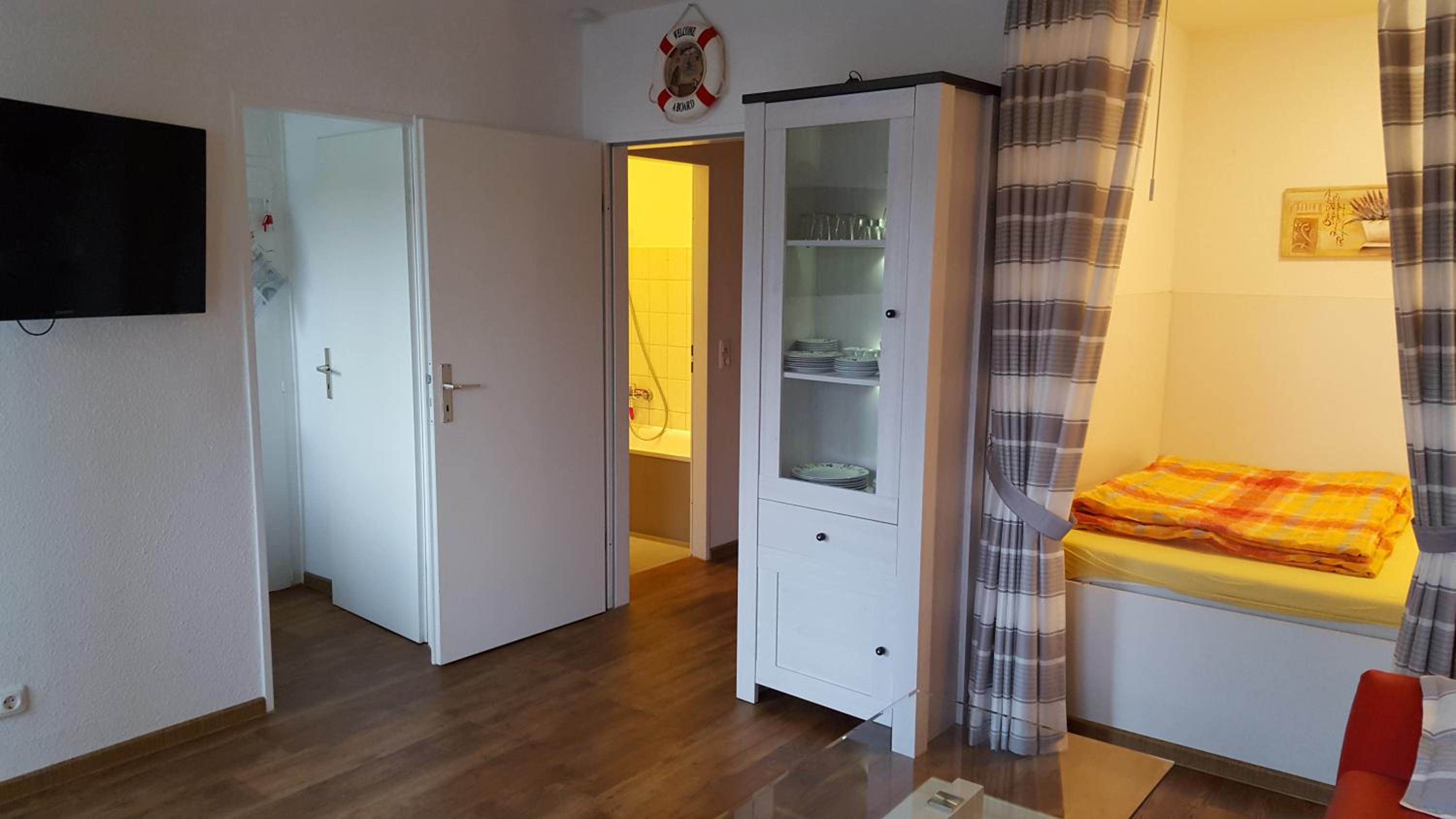 Ferienwohnung "Geeste 1", zentral, Parkausweis und Citytax inklusive - Fewos-Bremerhaven view 4