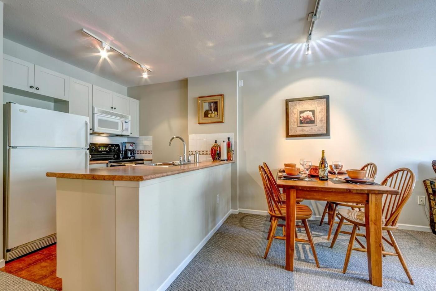 Town Plaza Suites by Golden Dreams