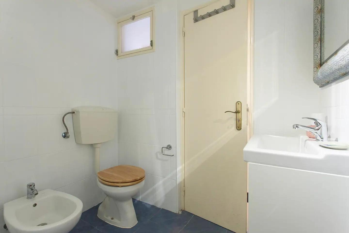 Alfama Charming Apartment, By TimeCooler view 3