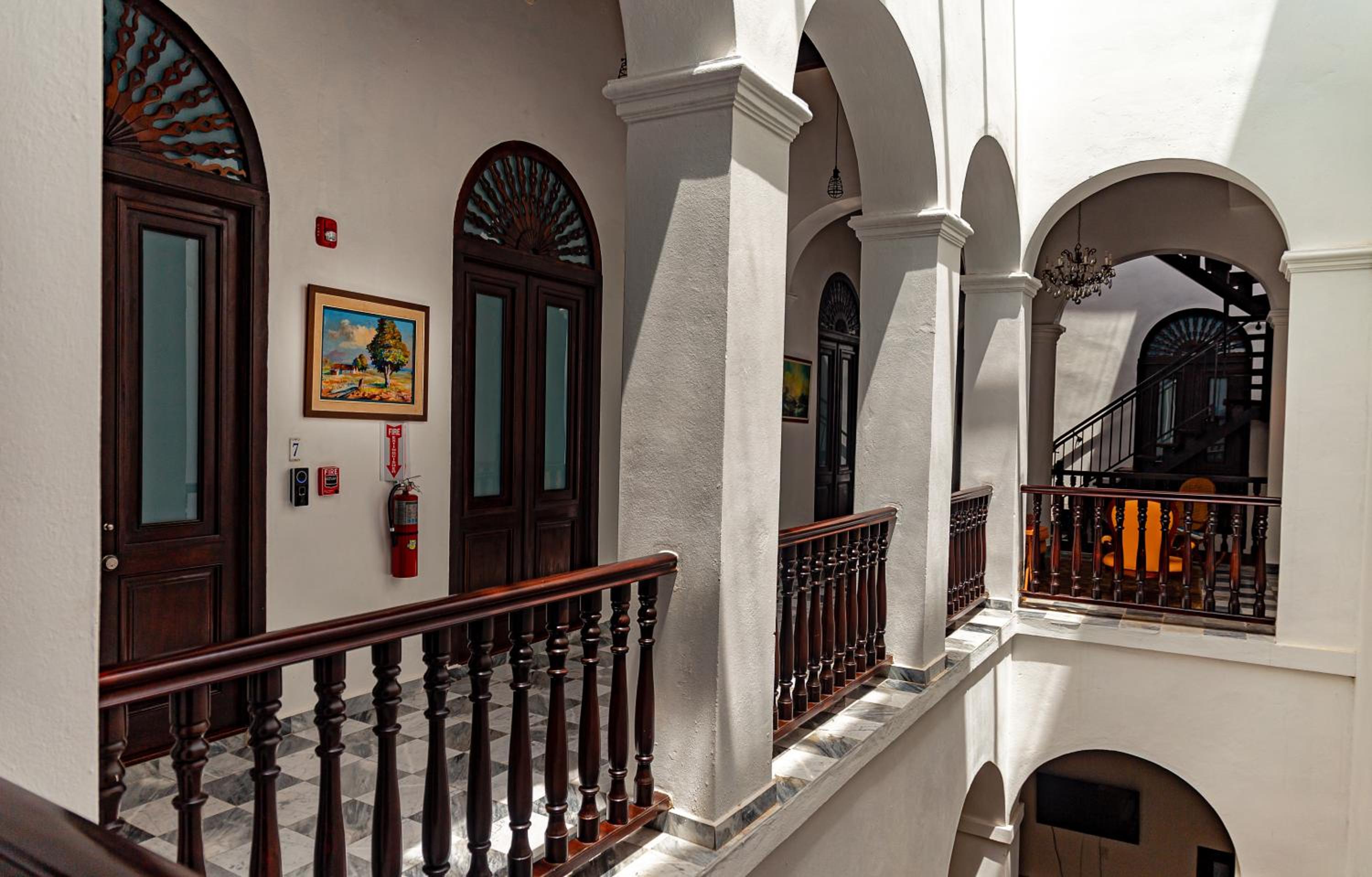 352 Guest House Hotel Boutique - Property Image 31