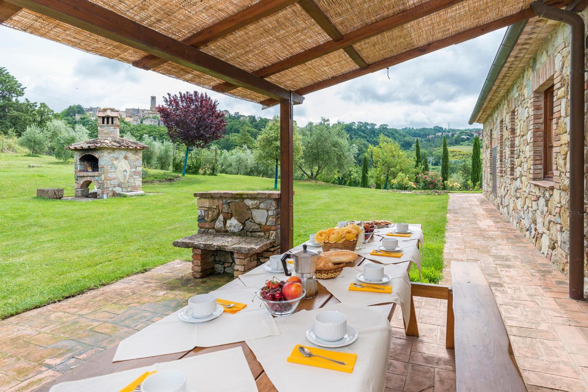 Aurora Agriturismo view 3