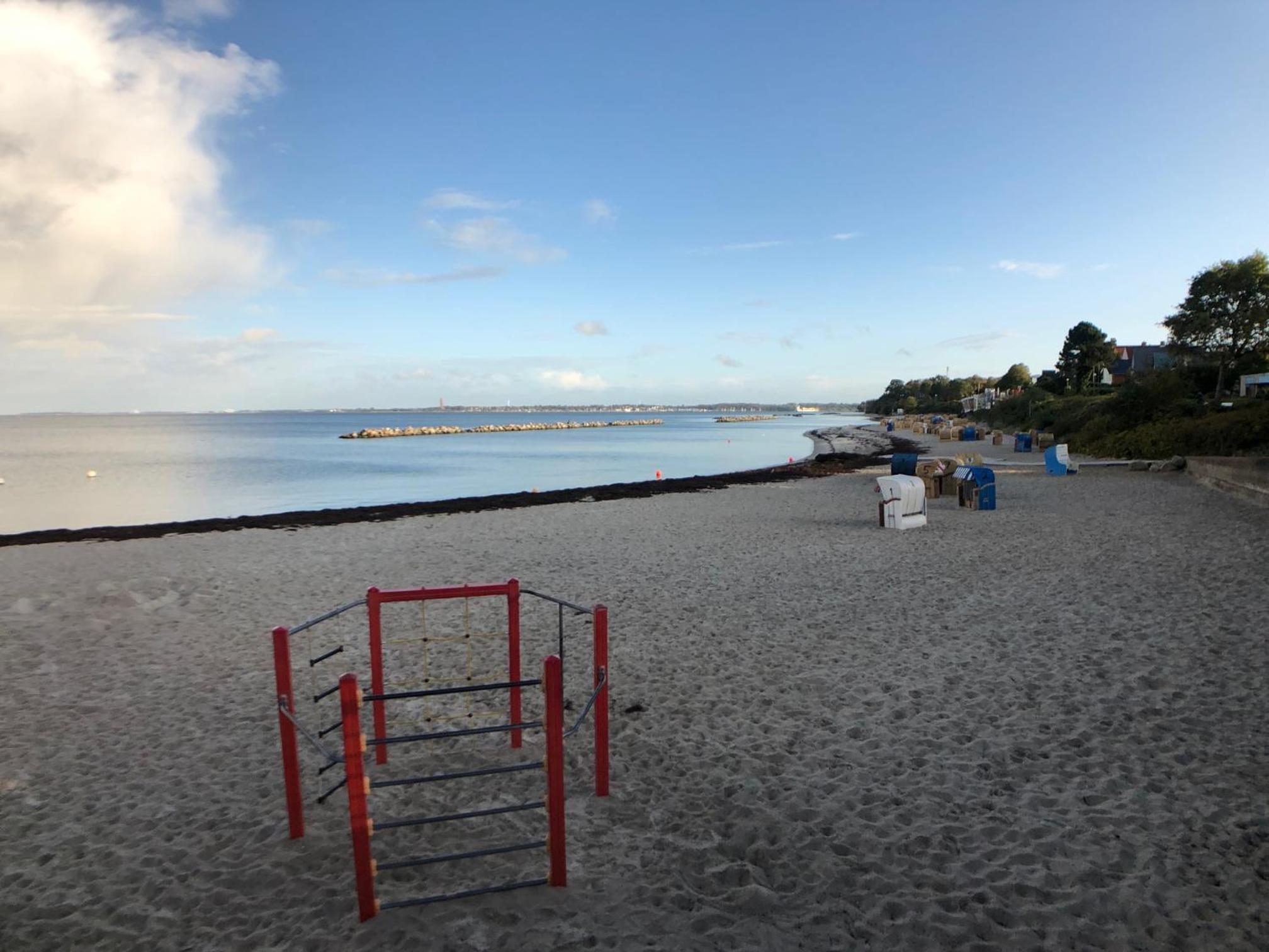Nur 50m zum Yachthafen und 100m zum Strand view 2