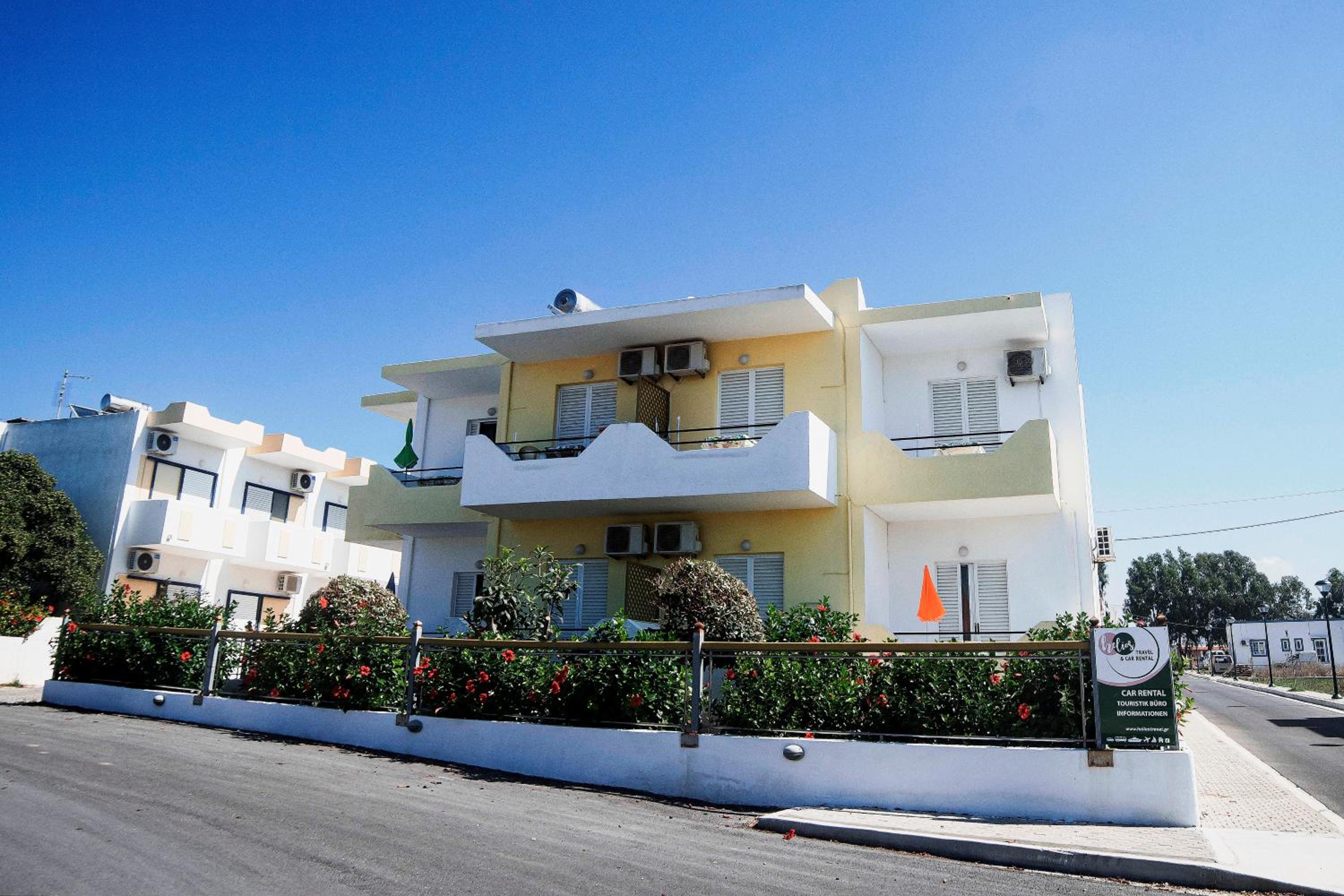 Hotel Yiannis Apartments - Image 1