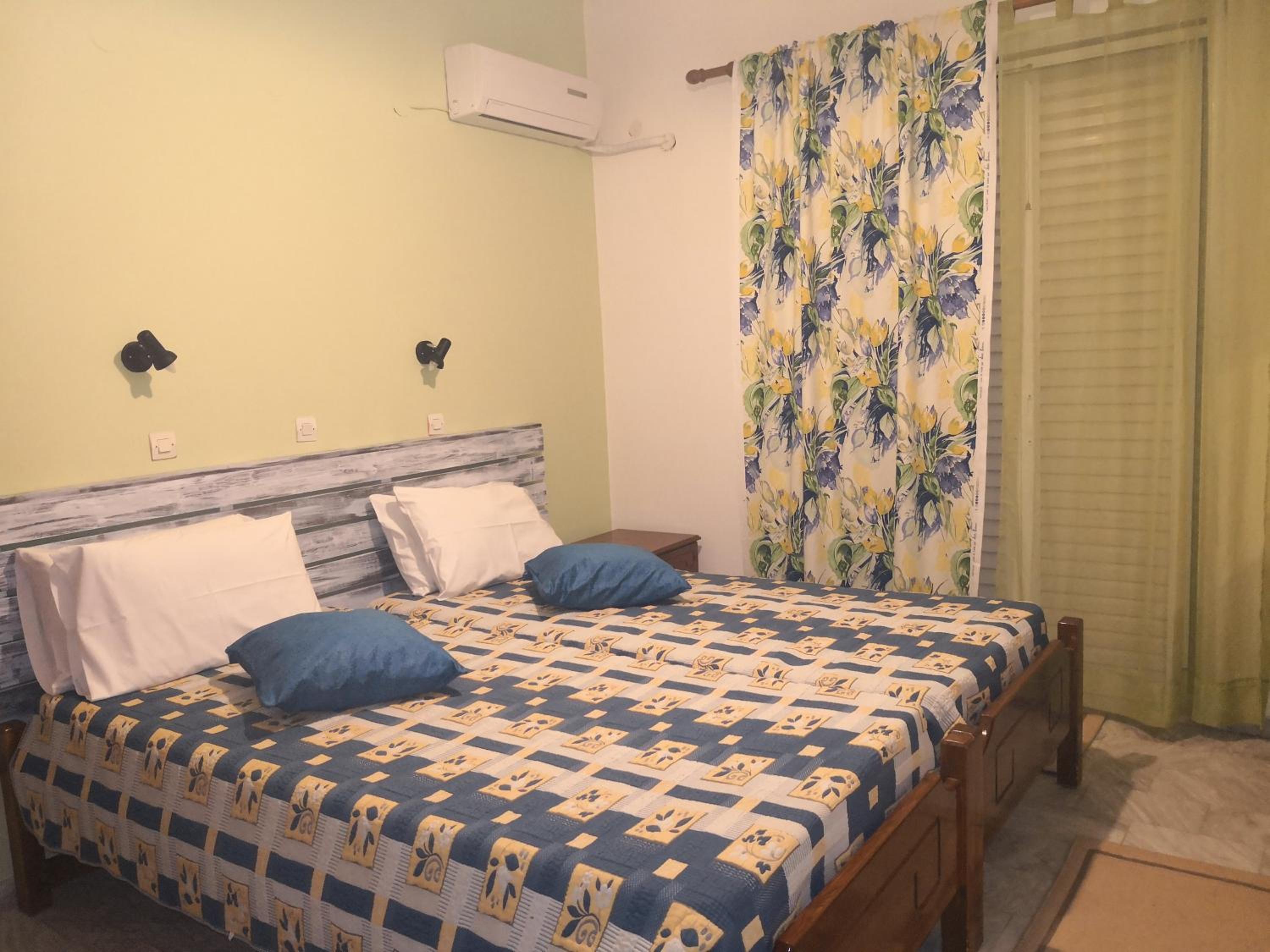 Yiannis Apartments view 5