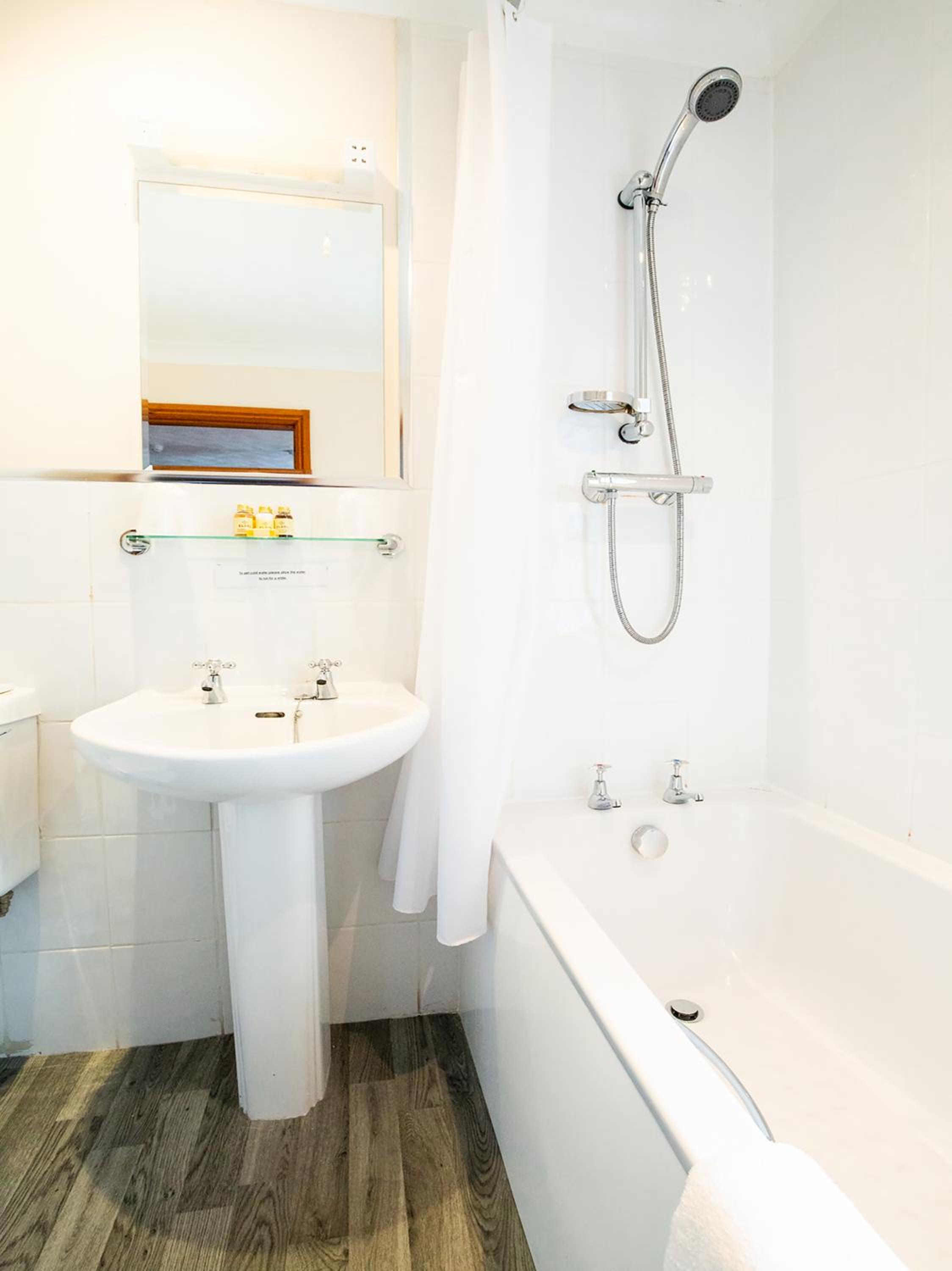 Gretna Green Vacations - The Gables Hotel - Property Image 28