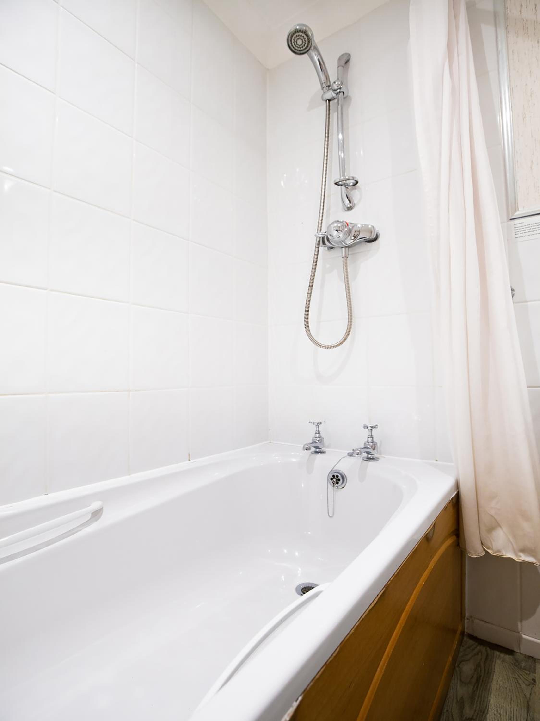 Gretna Green Vacations - The Gables Hotel - Property Image 3