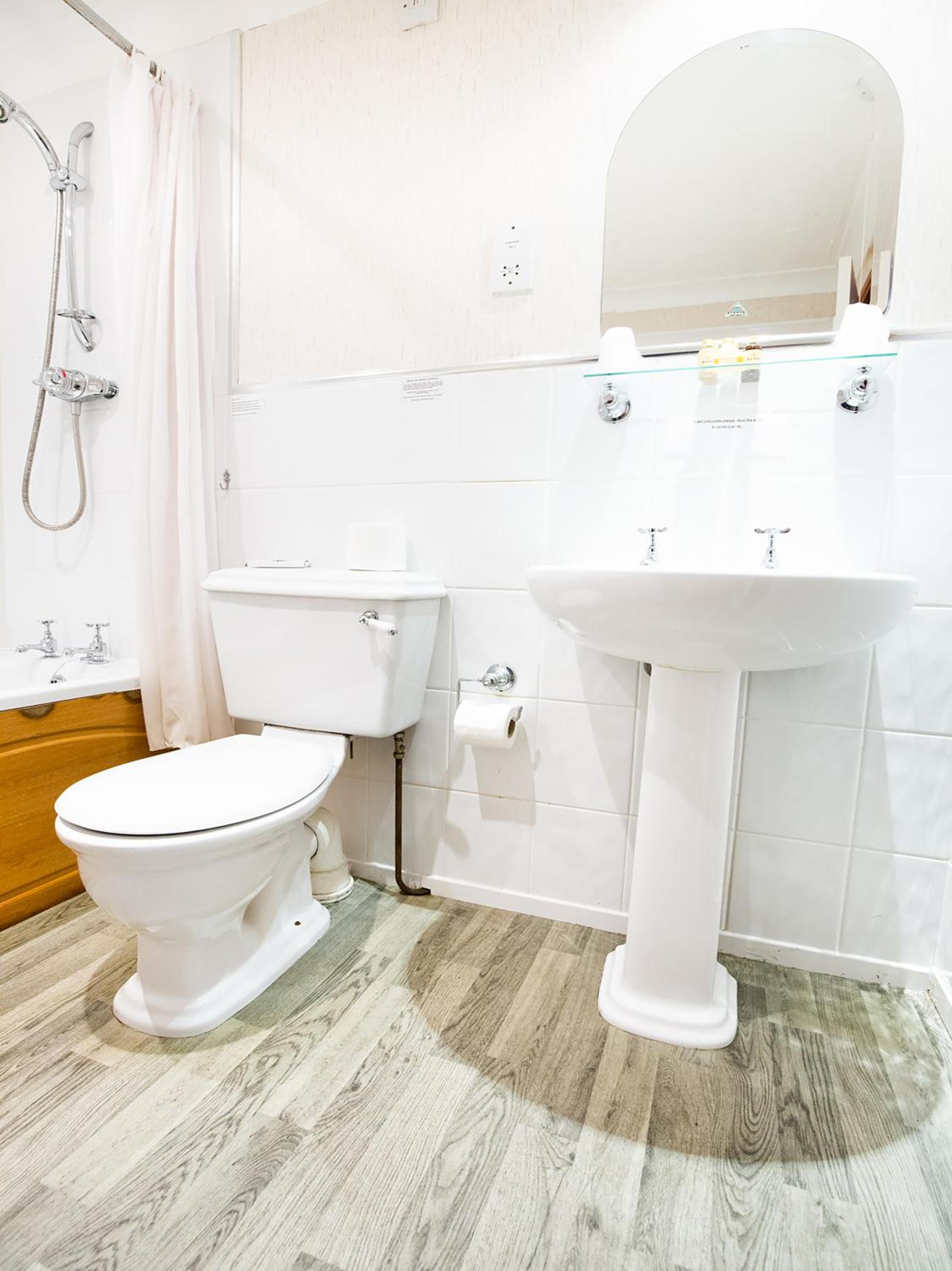 Gretna Green Vacations - The Gables Hotel - Property Image 20