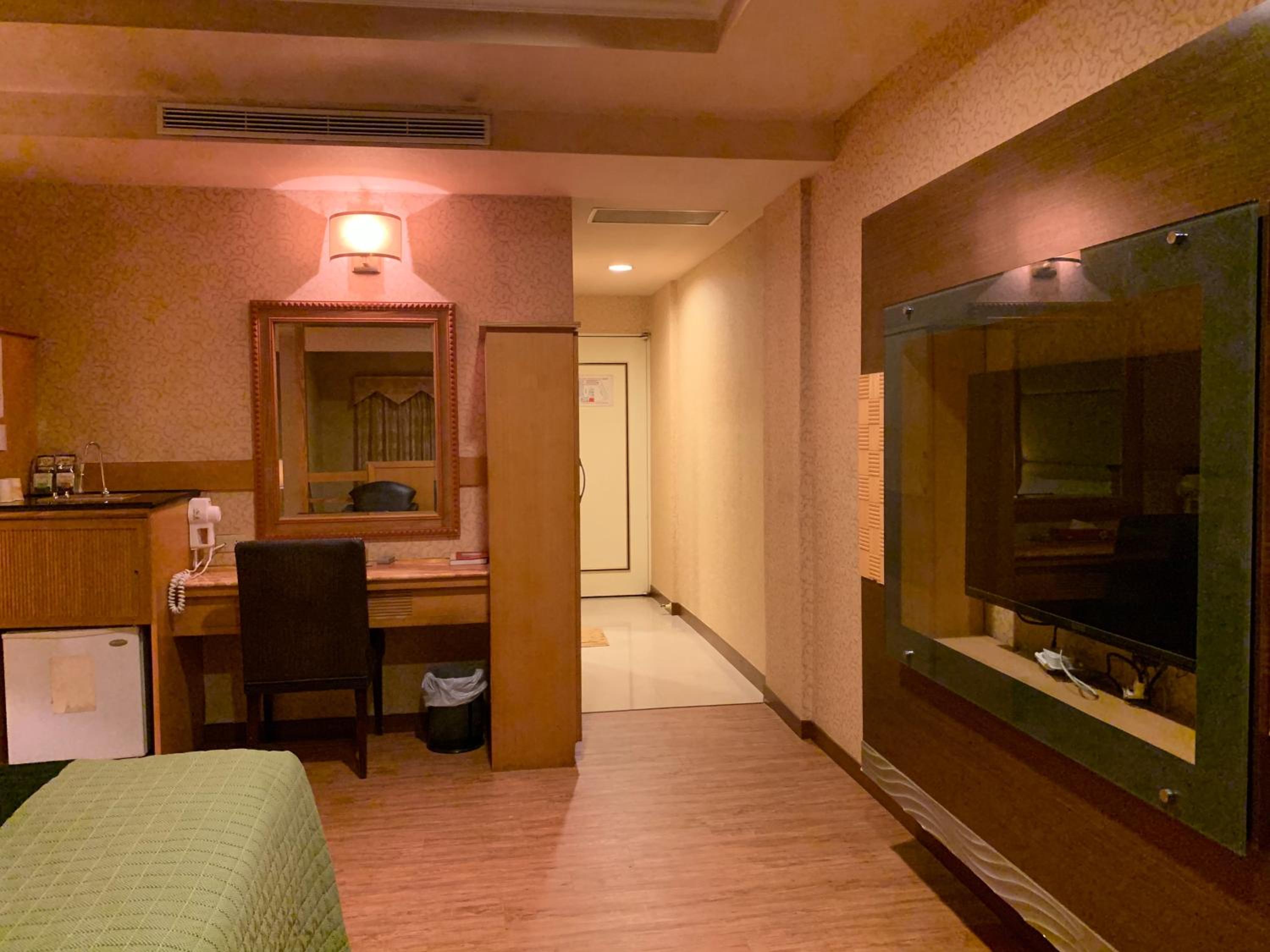 Dong Zhi Gang Motel