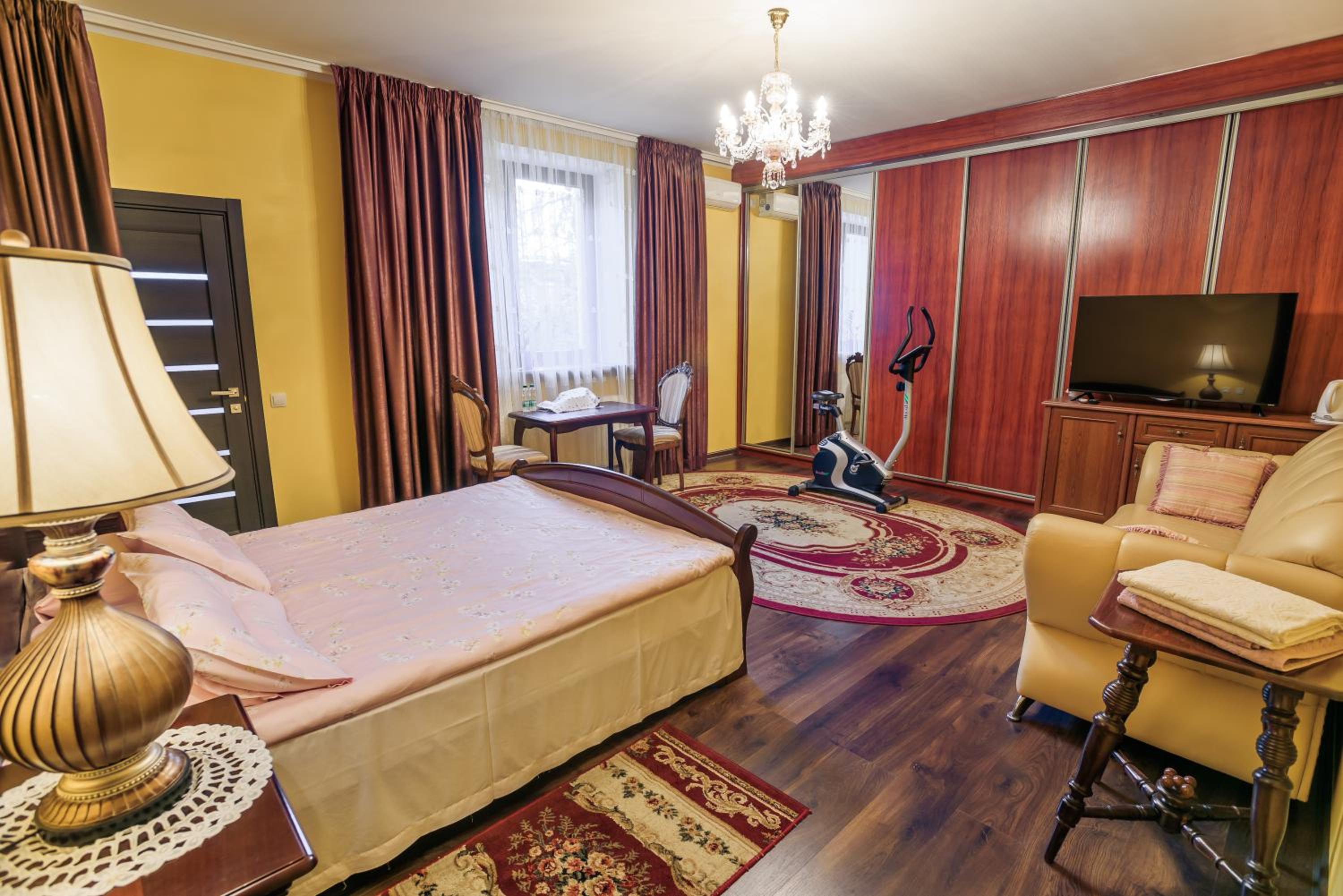 hotel room