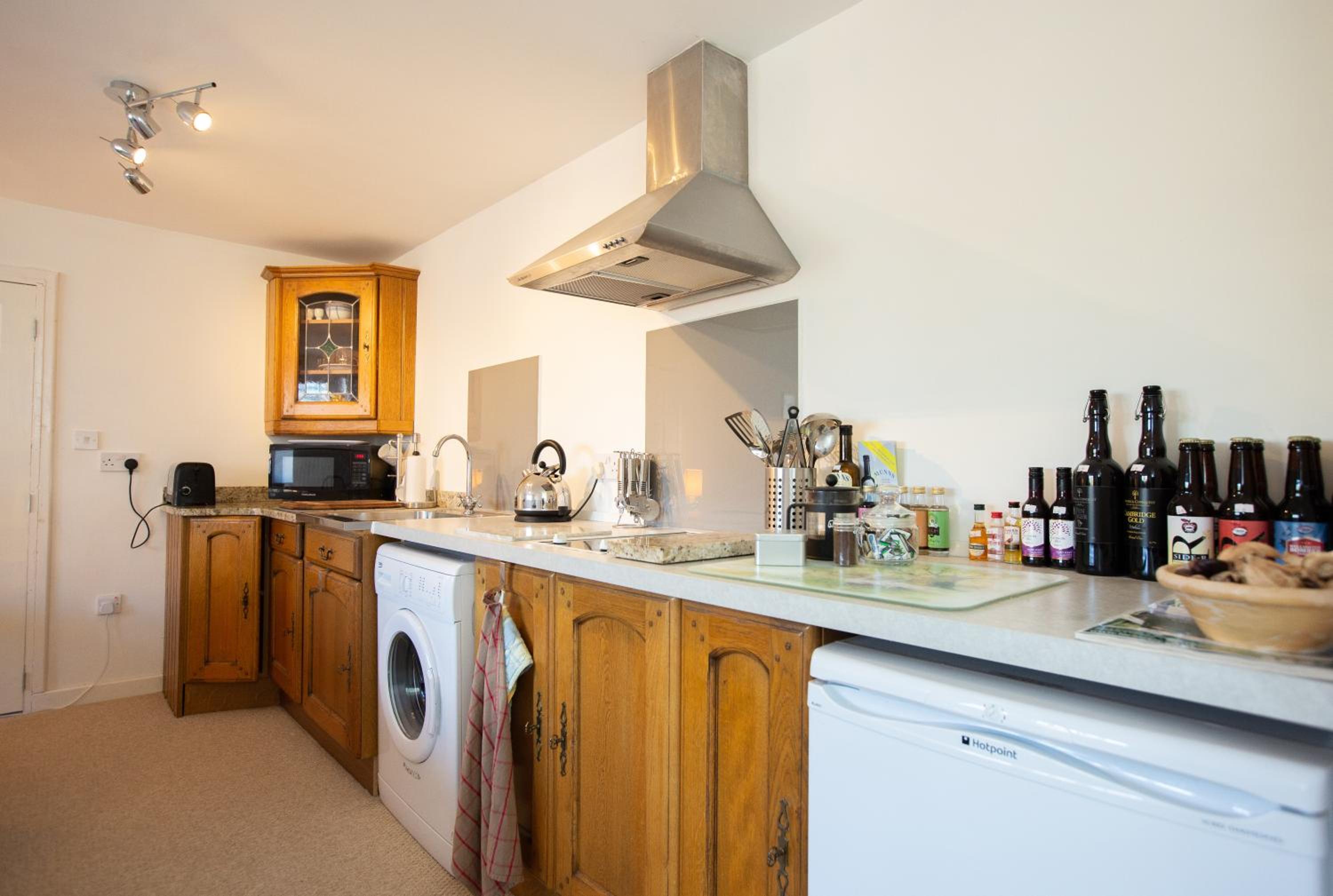 PERFECT BUSINESS ACCOMMODATION at SIDINGS FARM - Luxury Cottage Accommodation - Fully equipped & Self Catering view 4