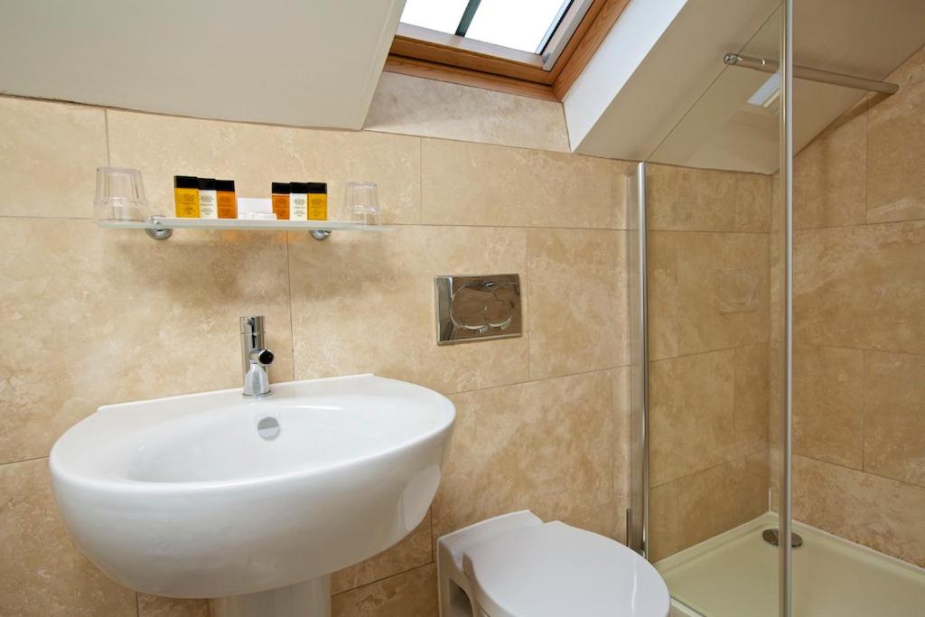 Dartmouth Green Lodges