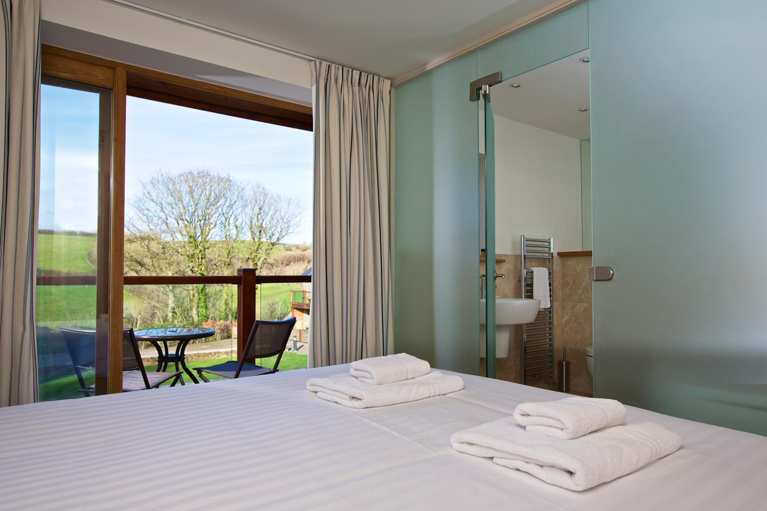 Dartmouth Green Lodges