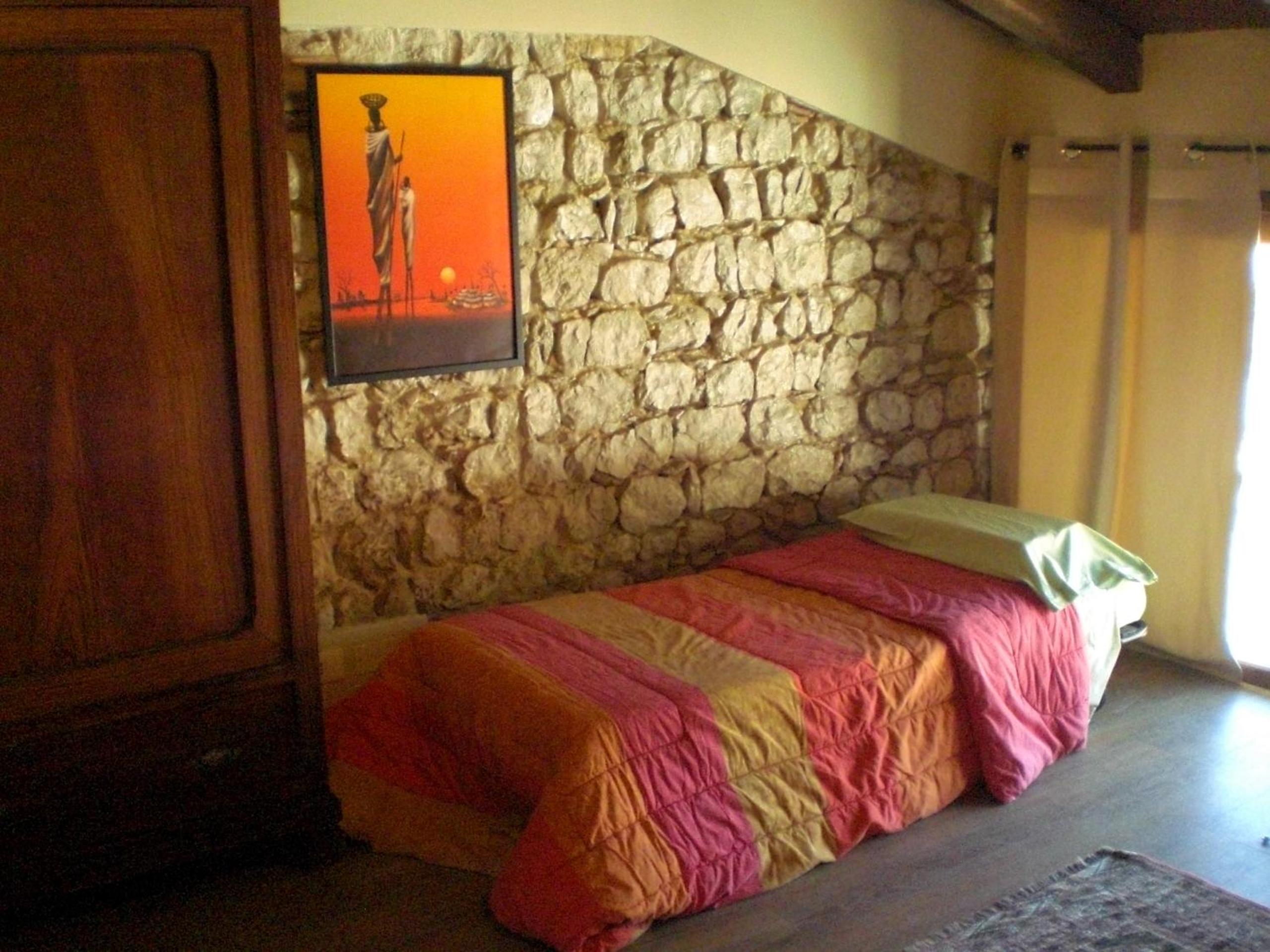 Photo 24