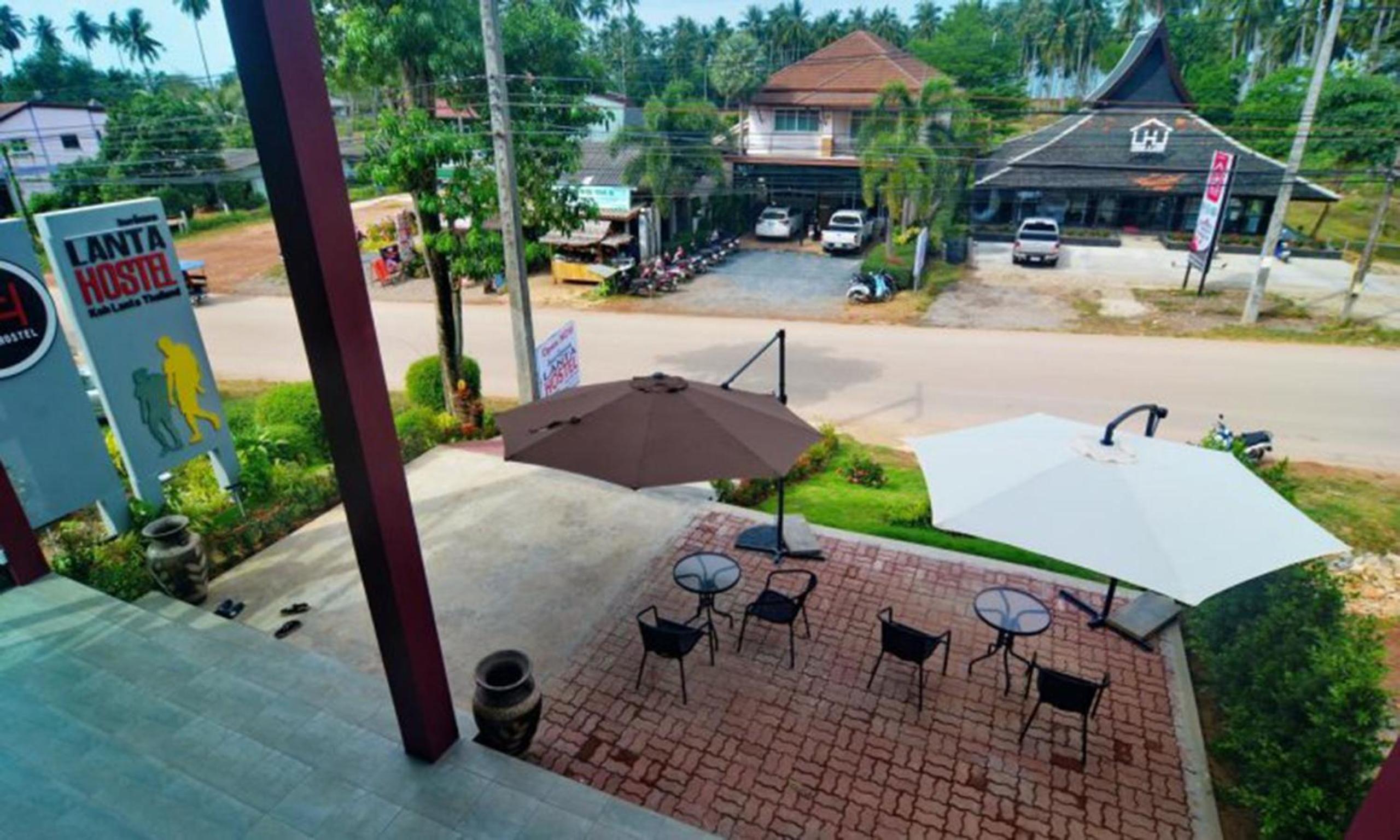 Lanta Hostel