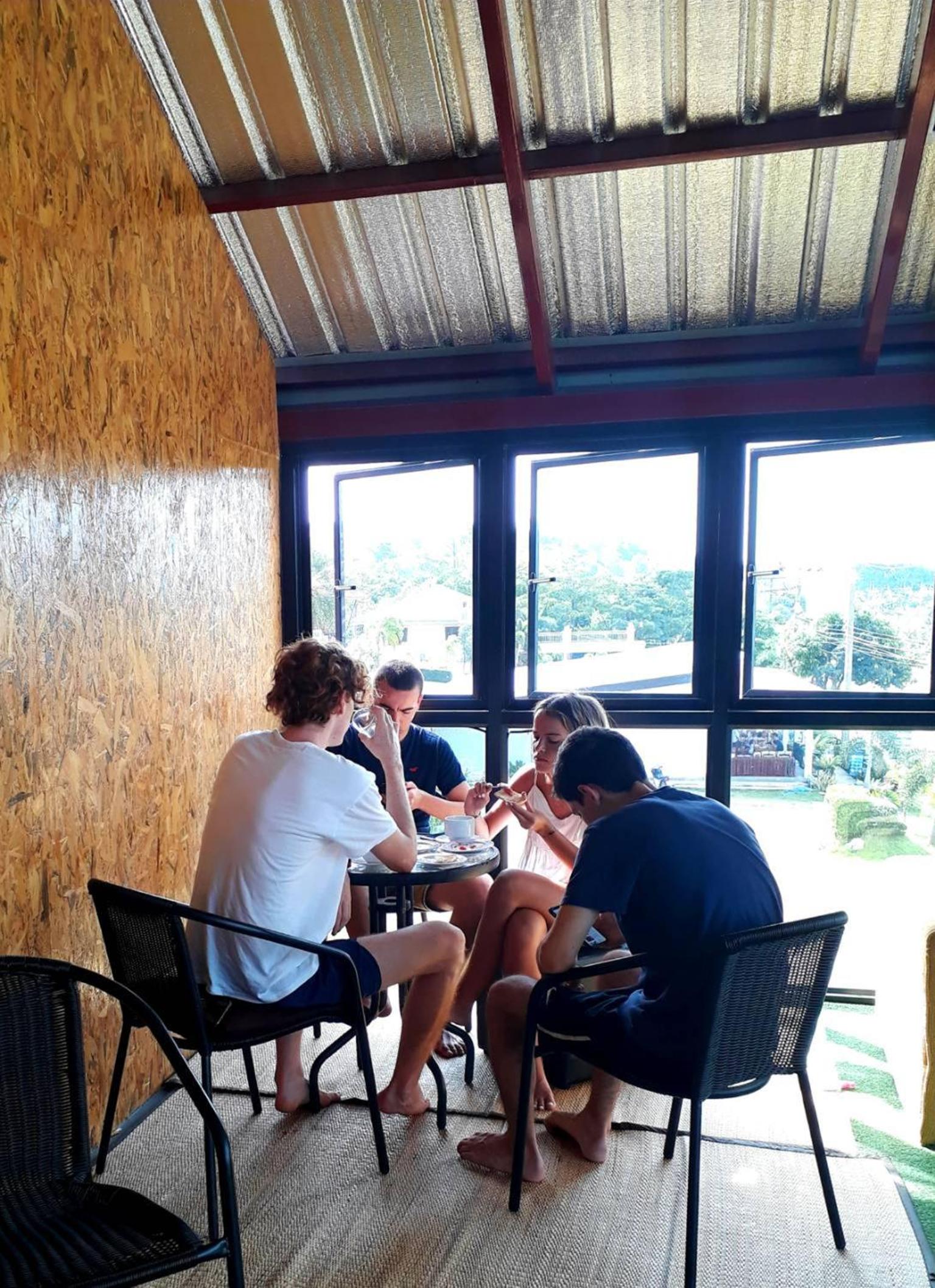 Lanta Hostel
