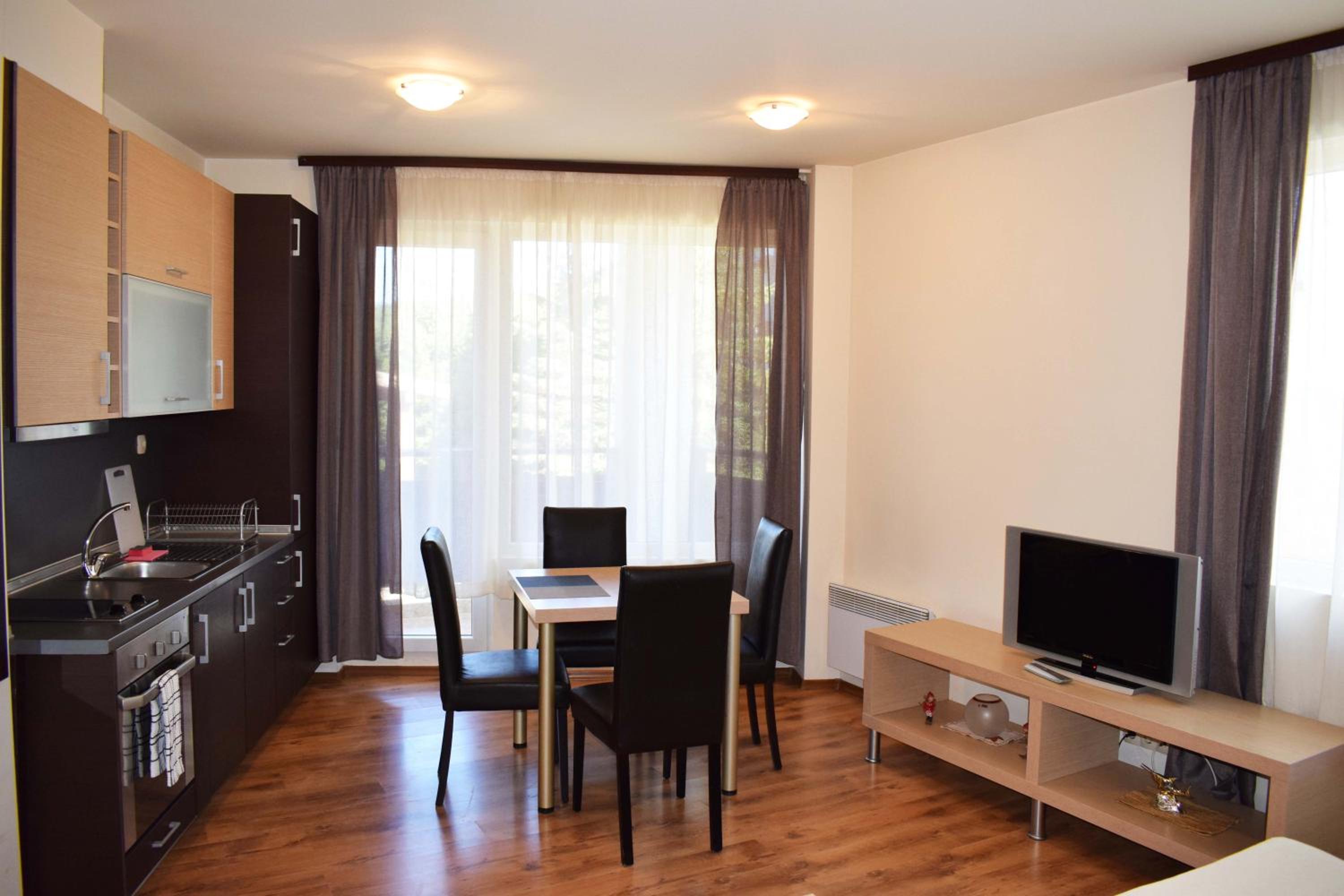 Detelina Residence view 3