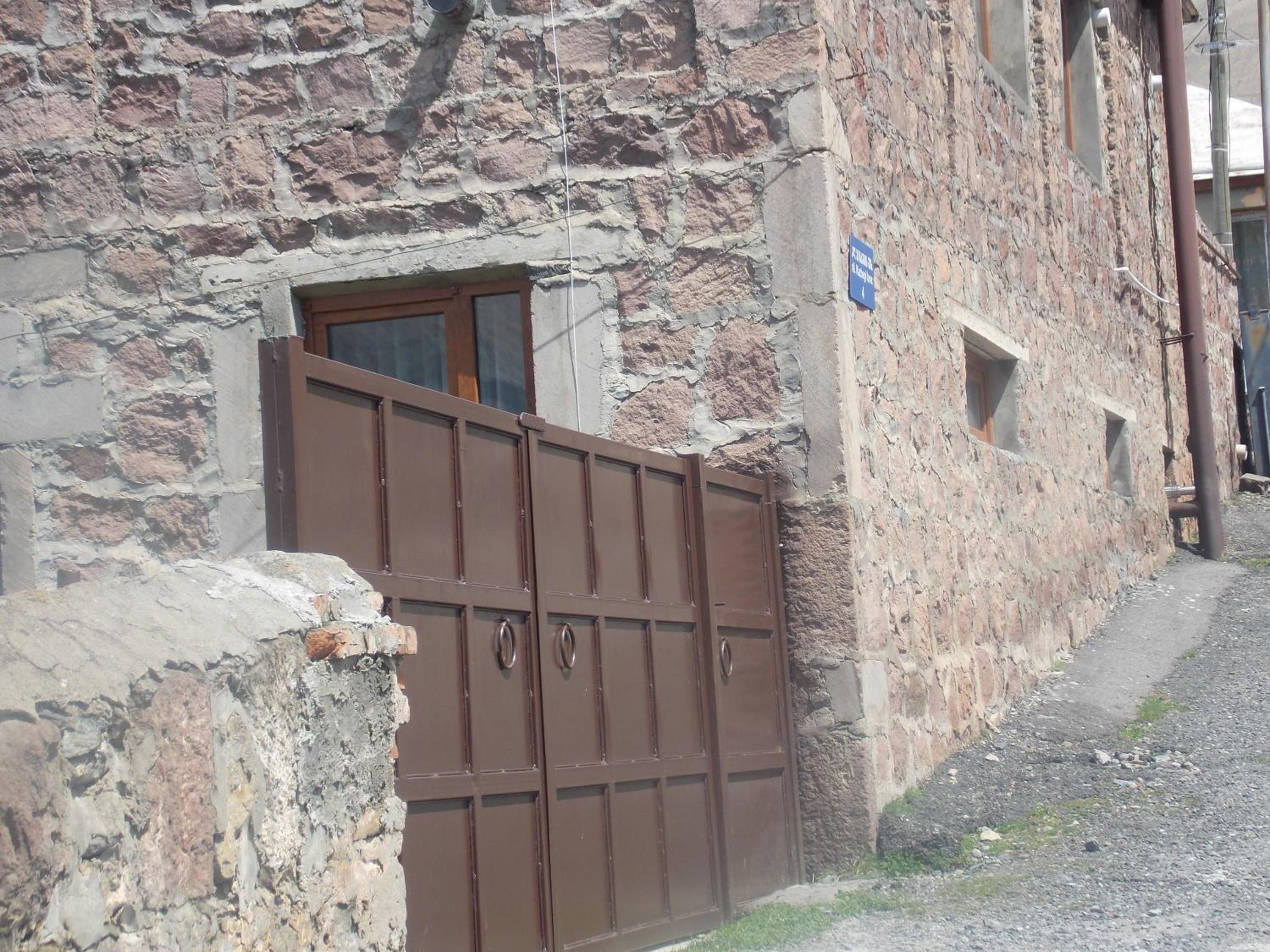 Photo 10