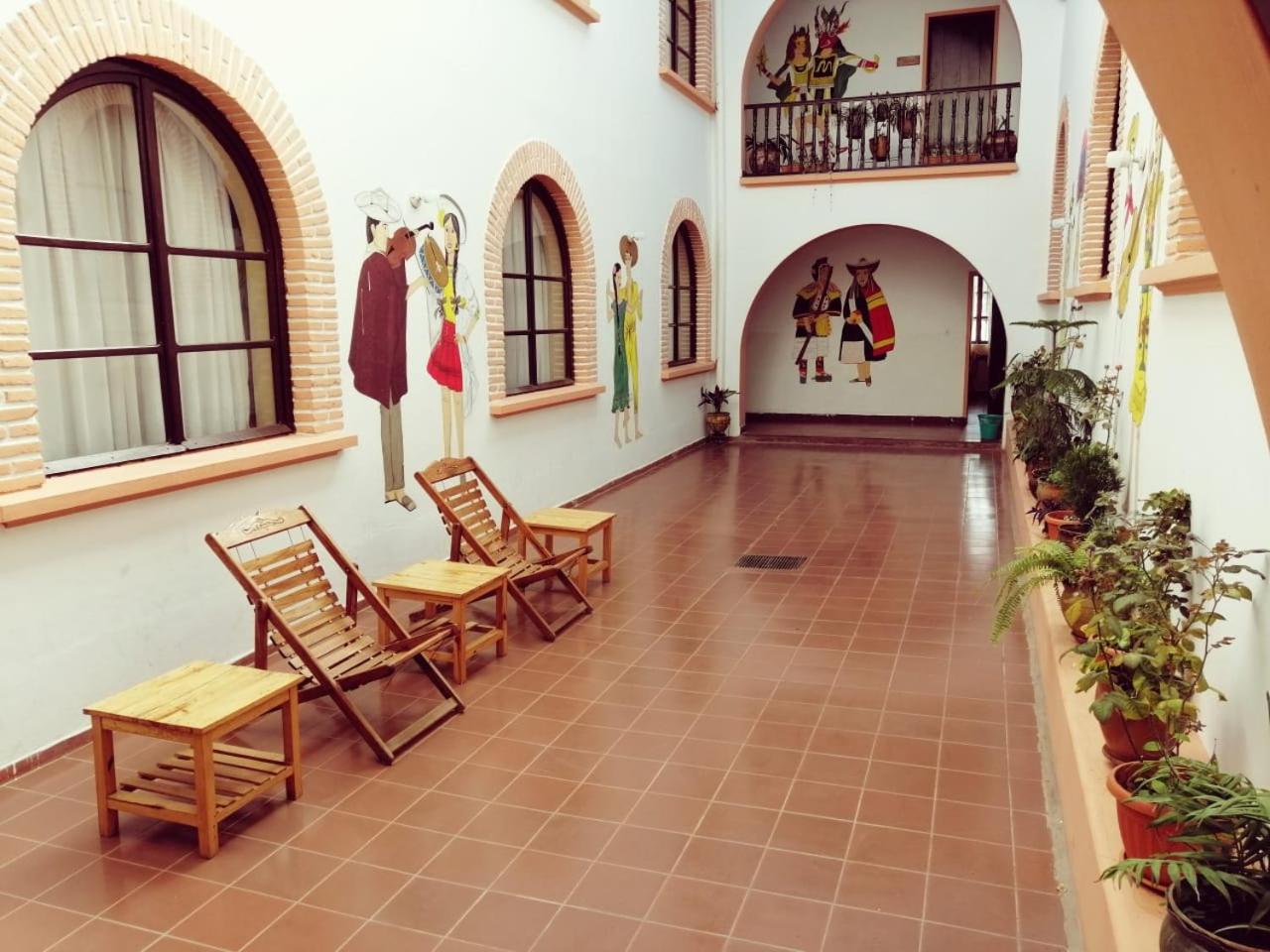 Casa Treveris - Non profit Hostel