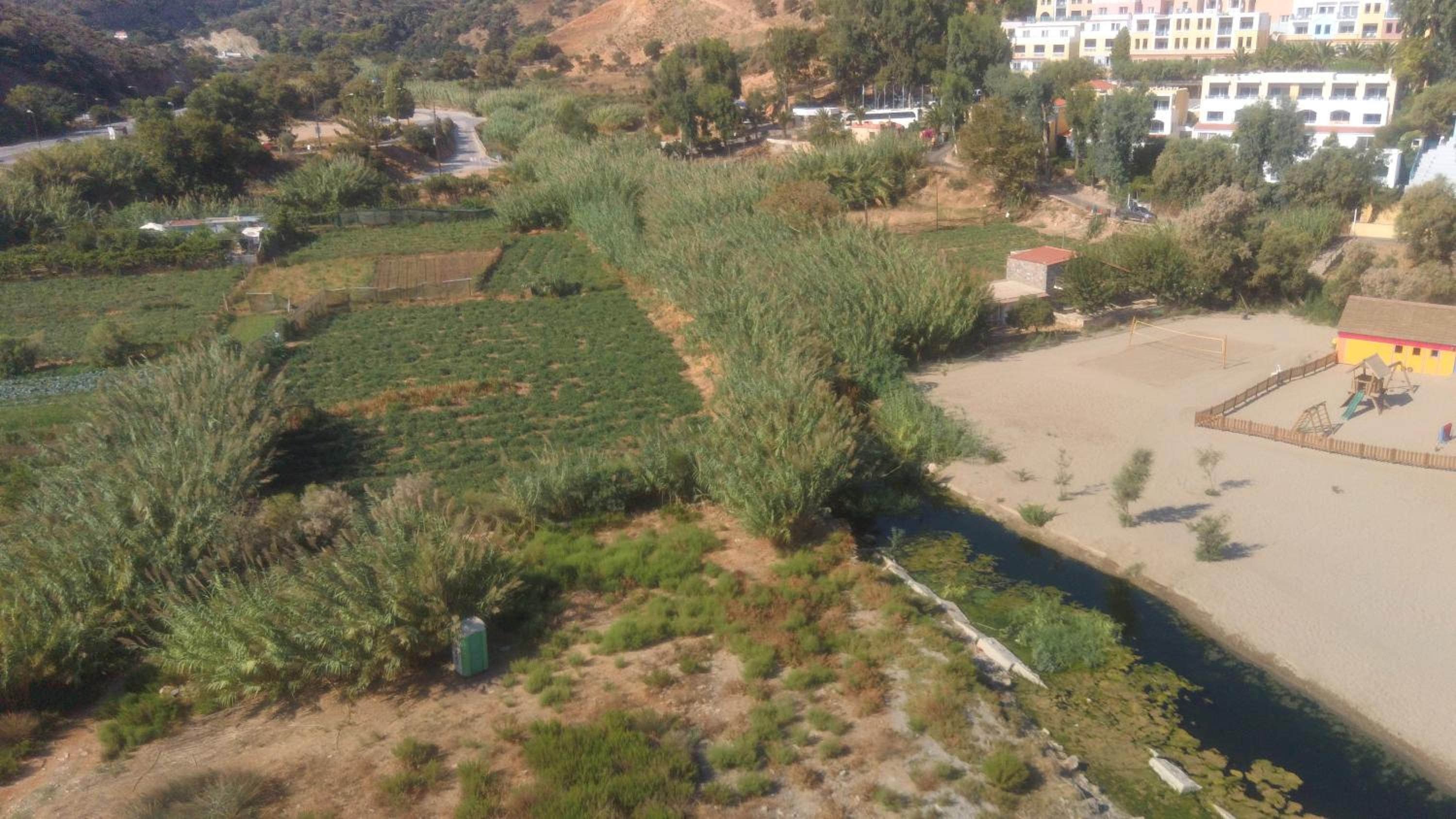 Orange Fodele view 3