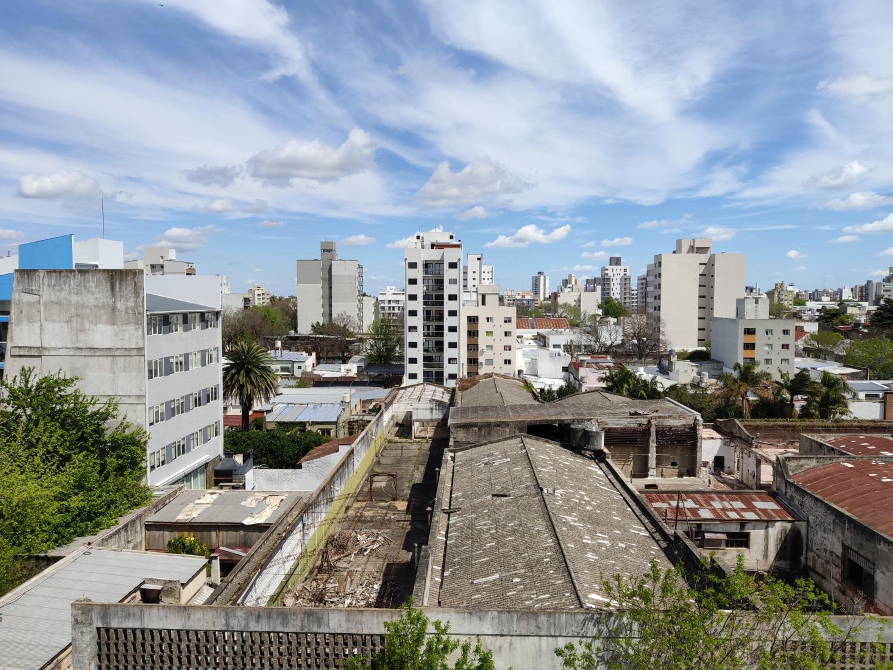 La Plata moderno apart
