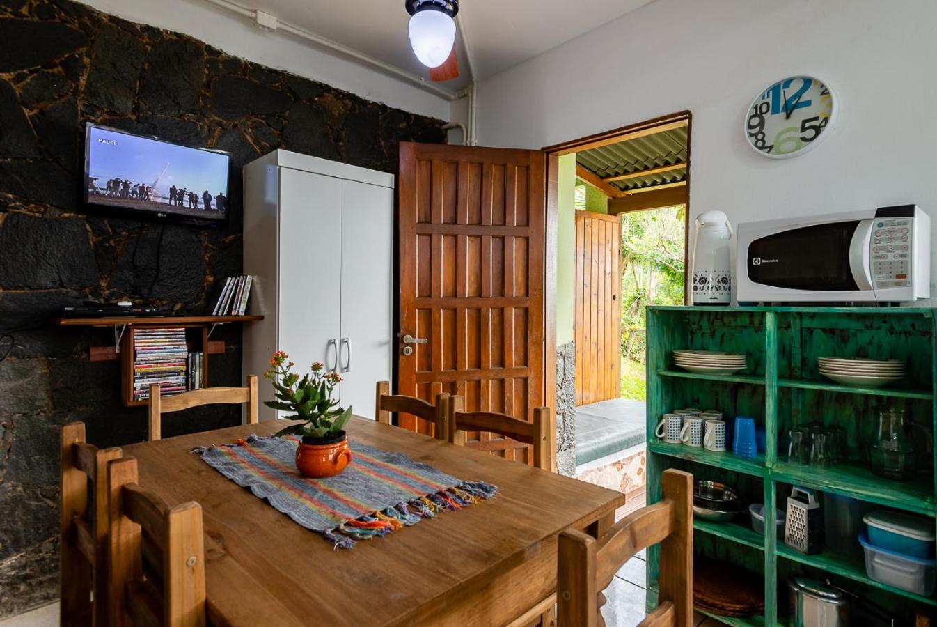 Sunset Strip Eco Apartments