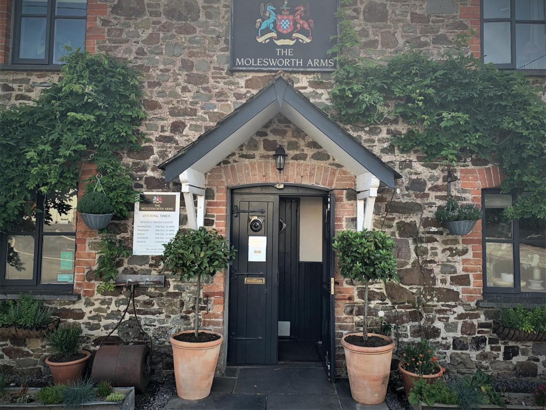 Holsworthy Vacations - Molesworth Arms Pyworthy - Property Image 1