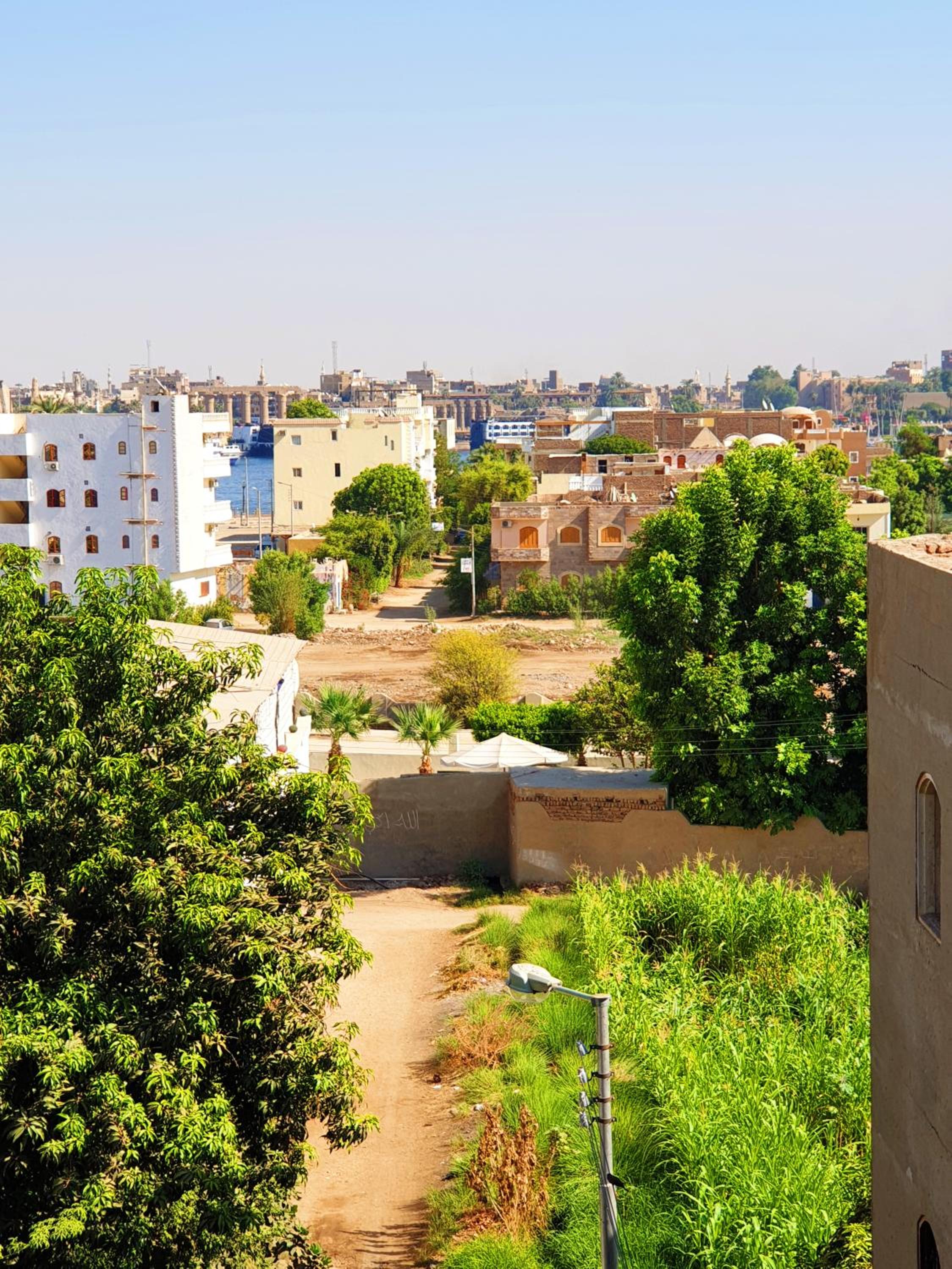 Farida Apartments