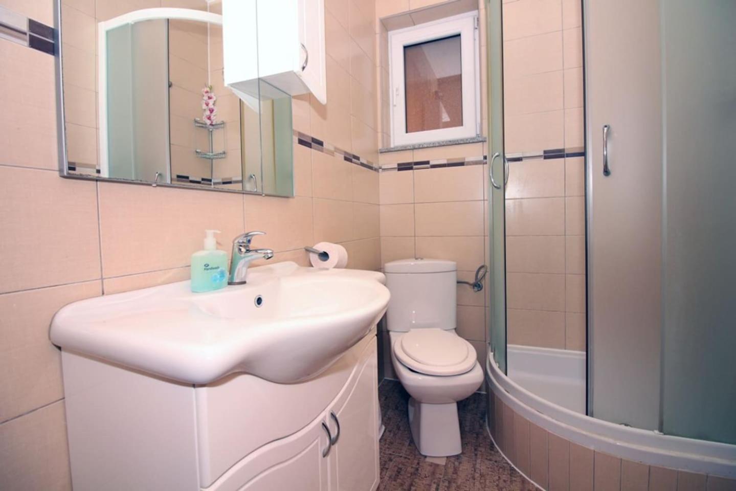 4 Bedroom Apartment in Tisno (8+4)