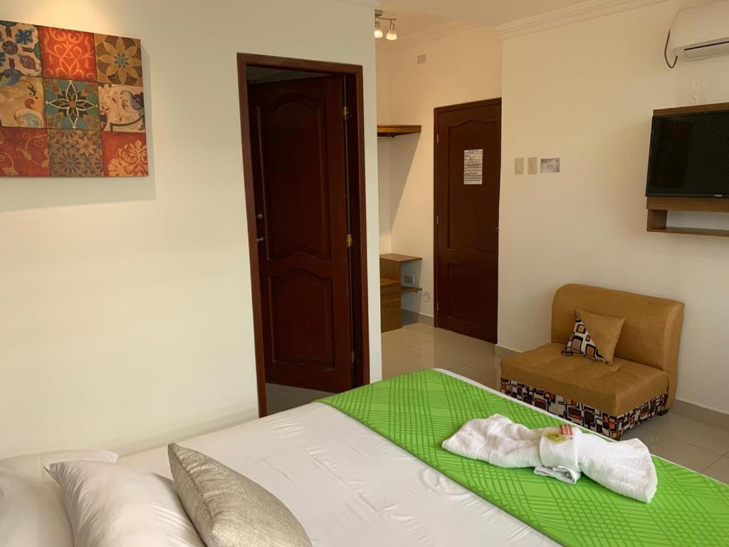 Hostal Perla Real Inn