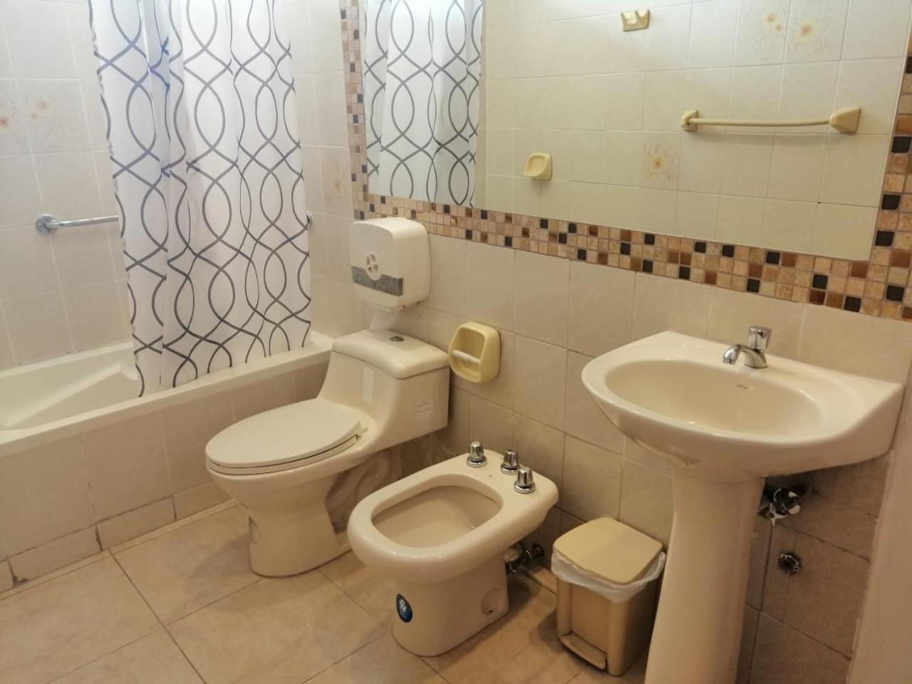 Hostal Perla Real Inn