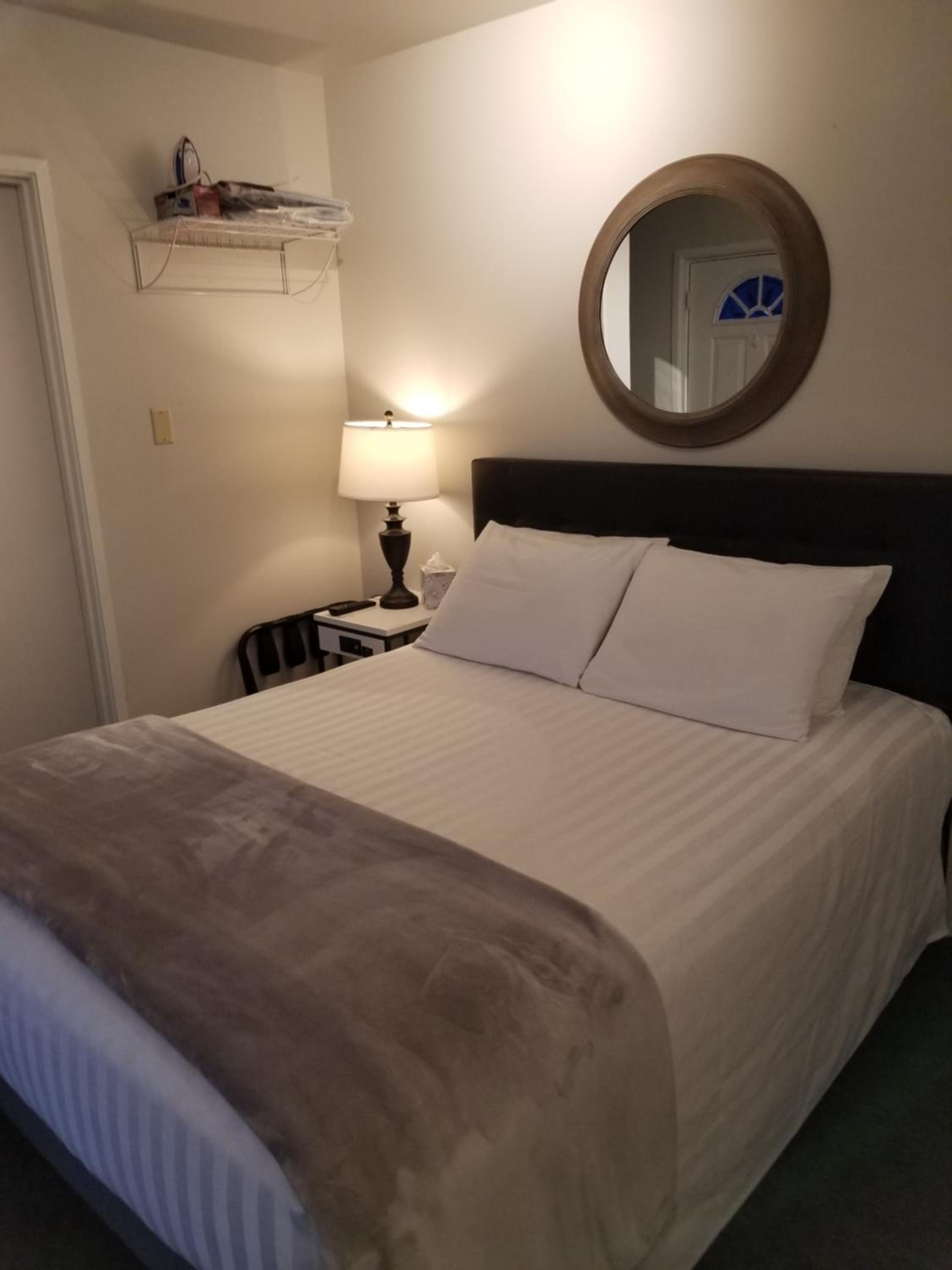 Deep Water Inn
