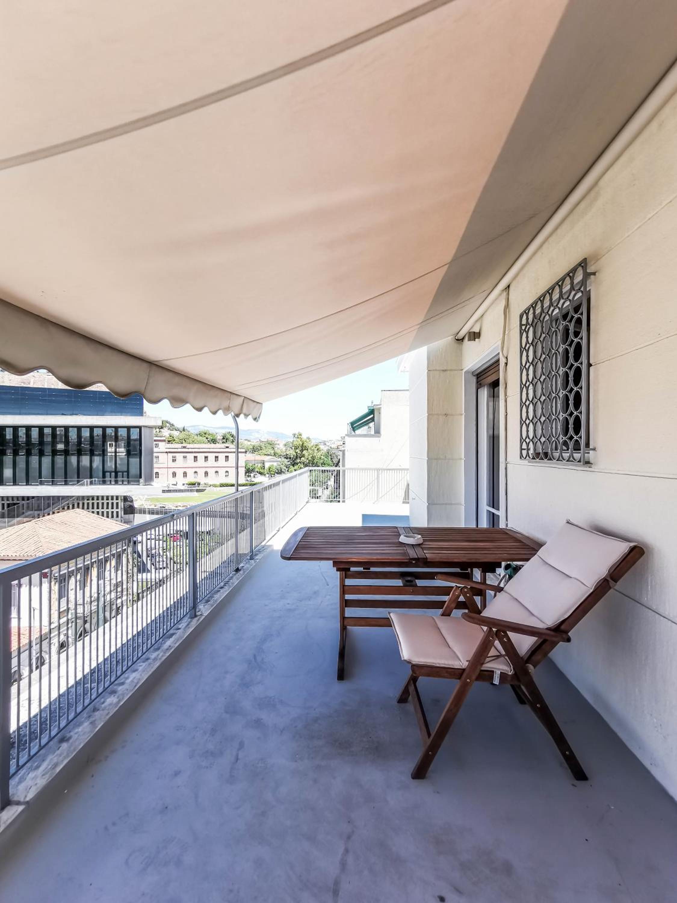 Acropolitana Grand view veranda