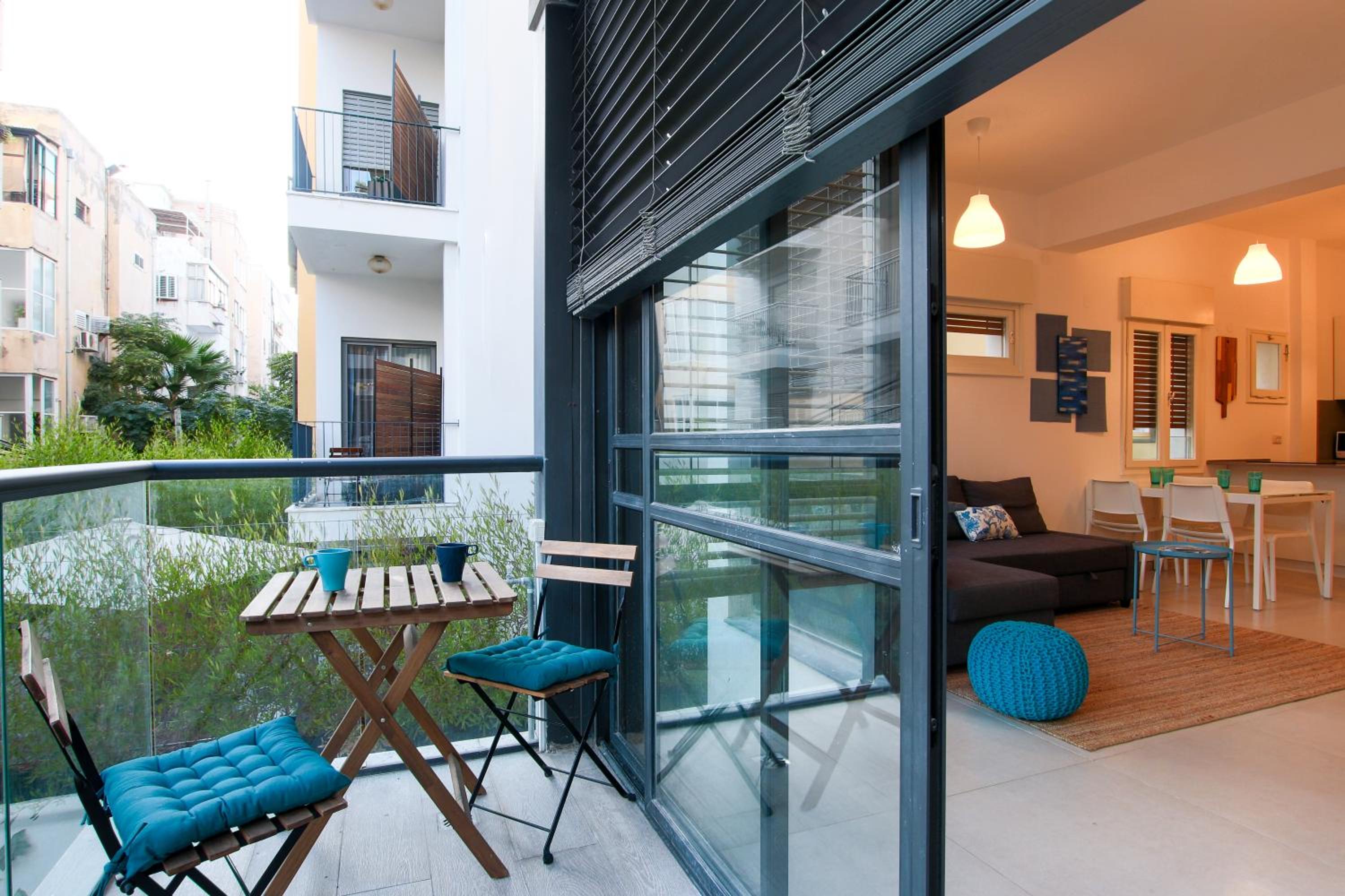 Mamad Trendy With Balcony On Sheinkin By Feelhome