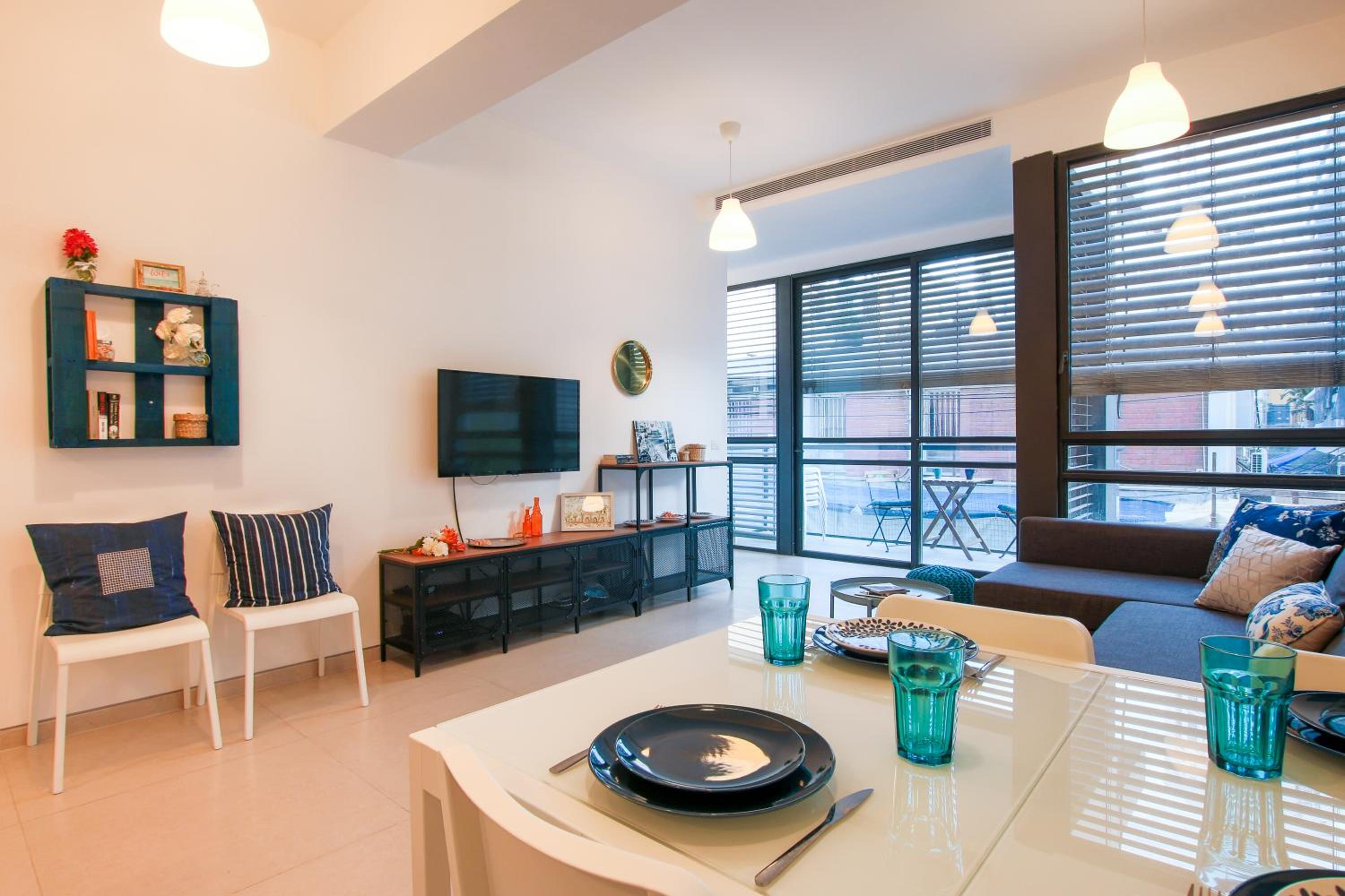 Mamad Trendy With Balcony On Sheinkin By Feelhome