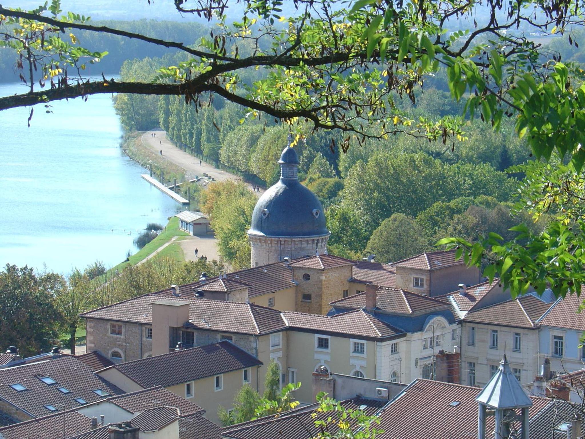 Kanopée Village