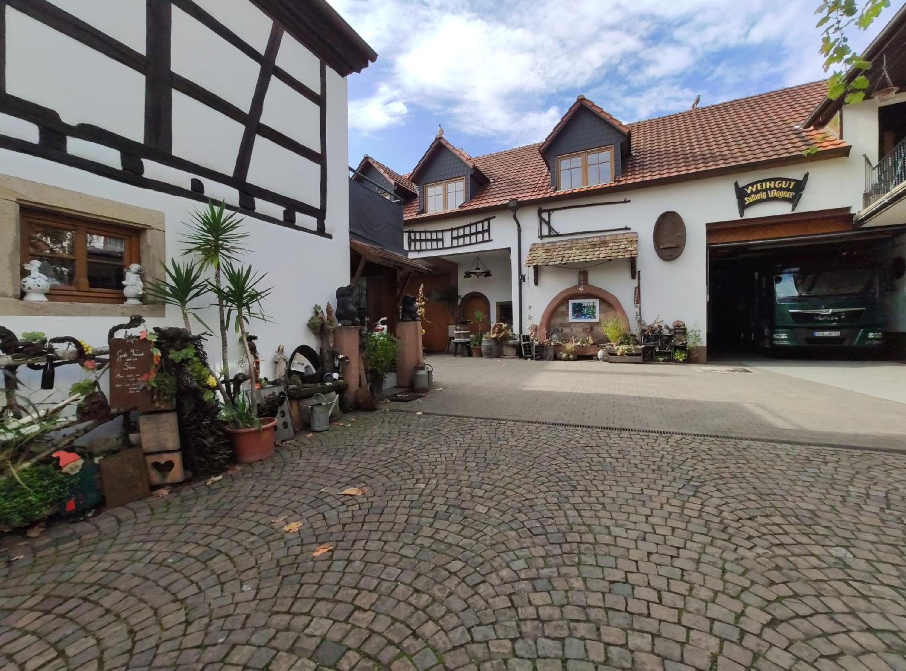 Gutsherrenhaus view 3