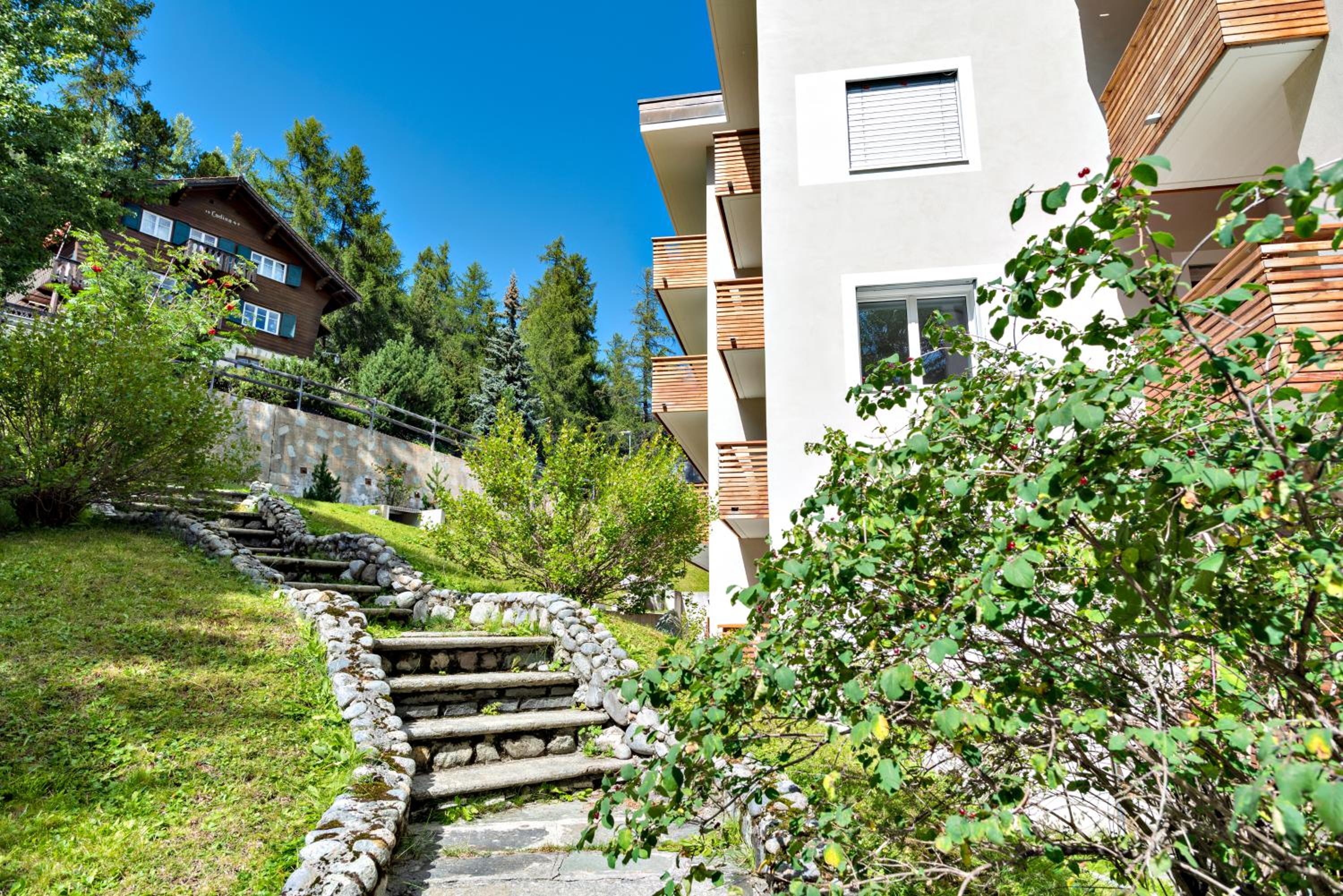 Chesa Cuntainta - St. Moritz view 4