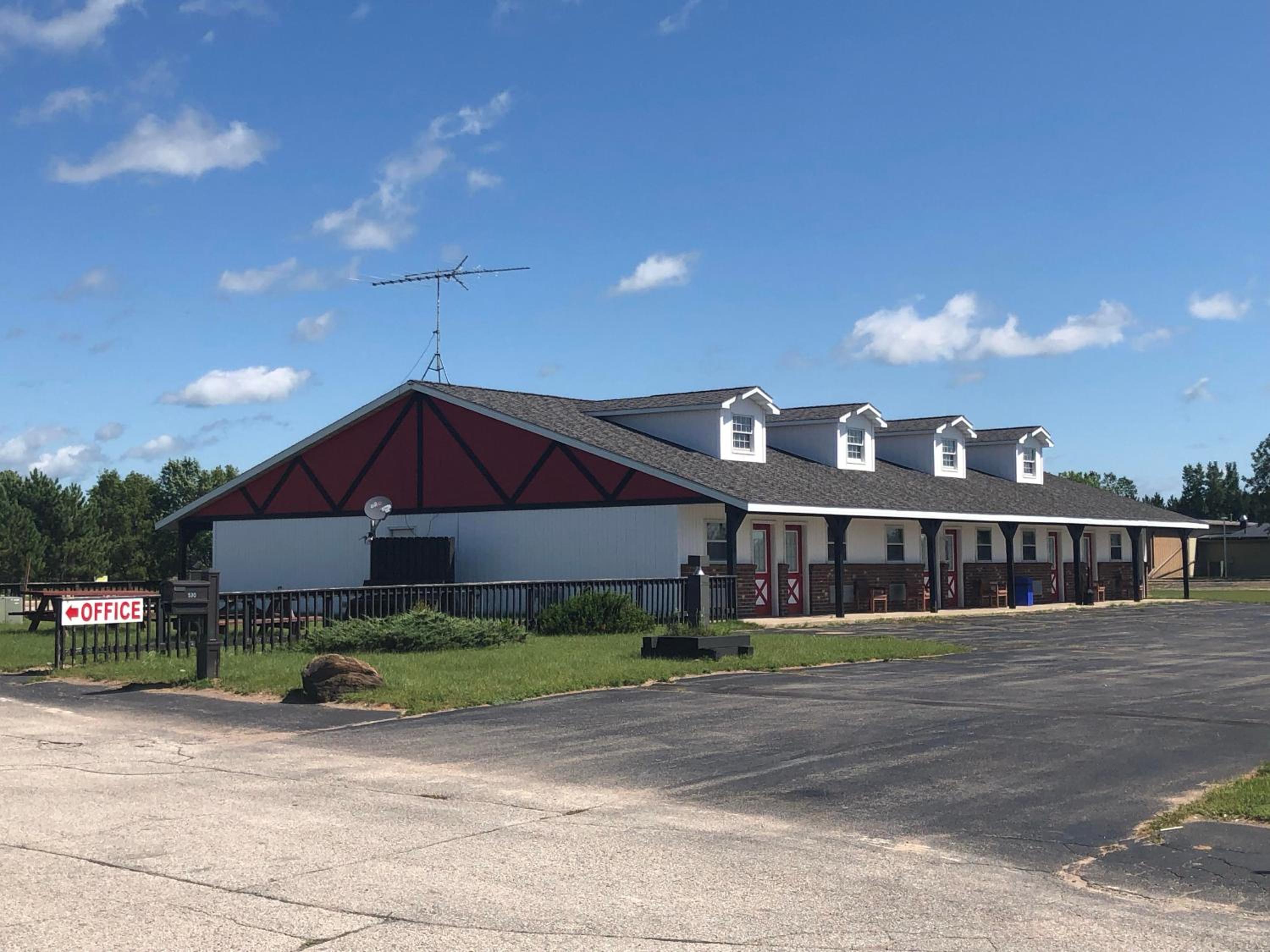 Exxon Quik Stop & Motel