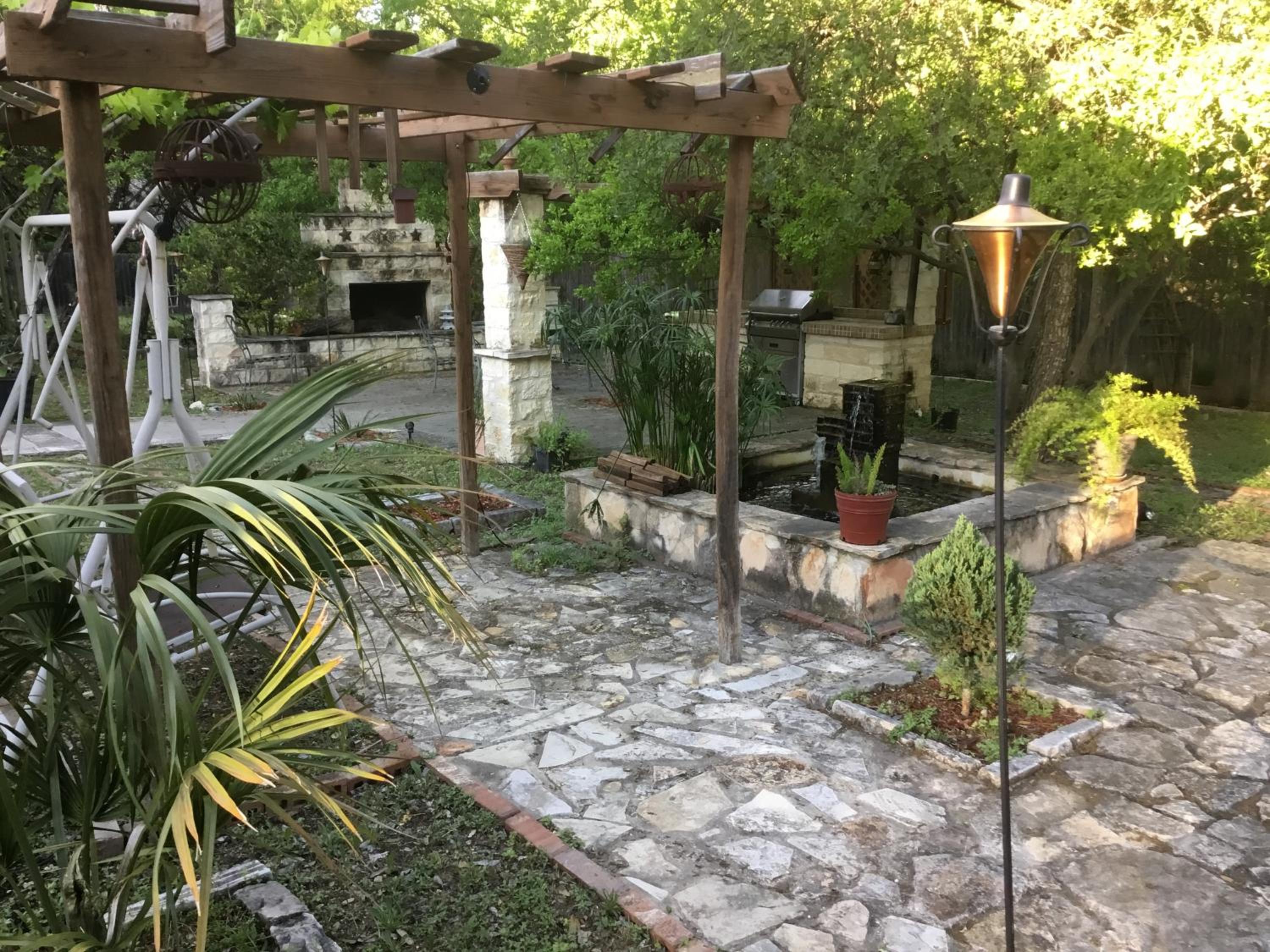 Photo 18