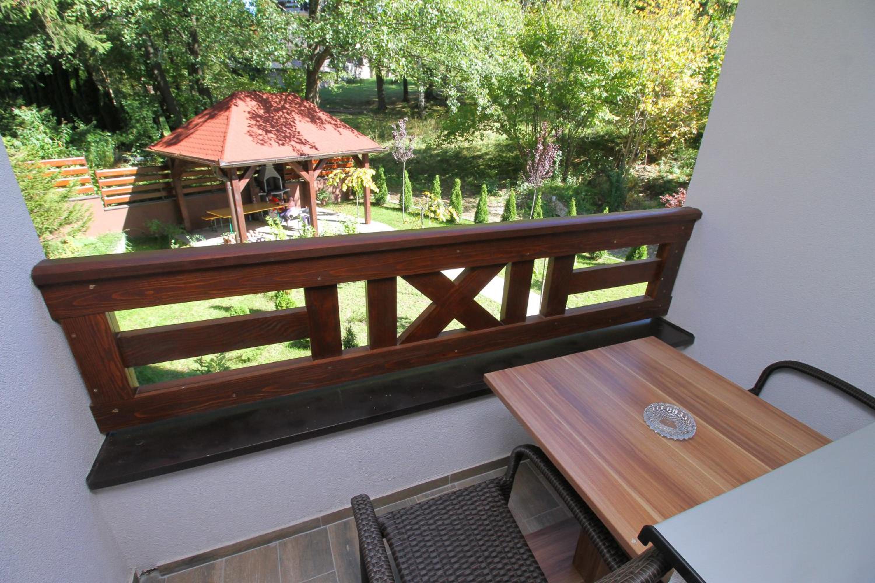 Lux apartman Nikolina view 5
