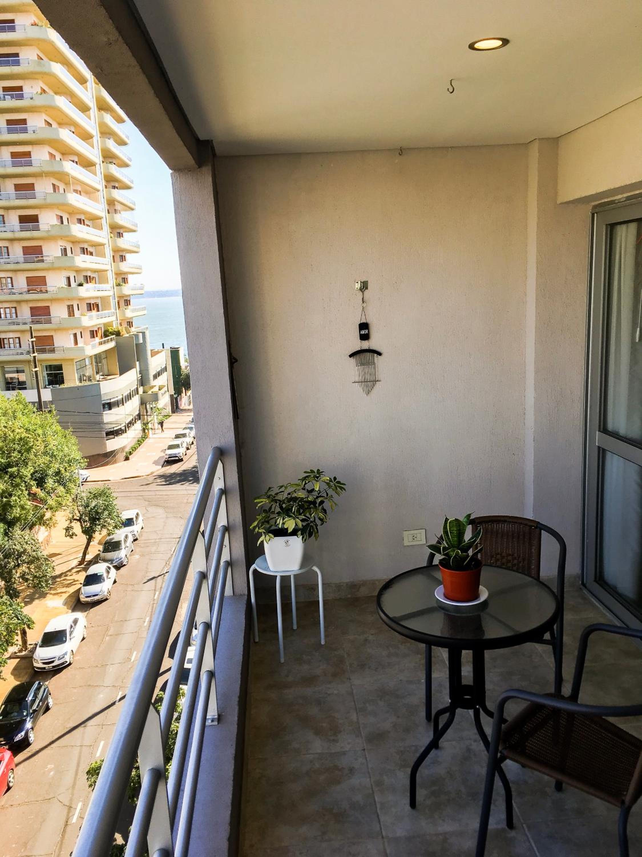 Departamento amplio, nuevo y céntrico