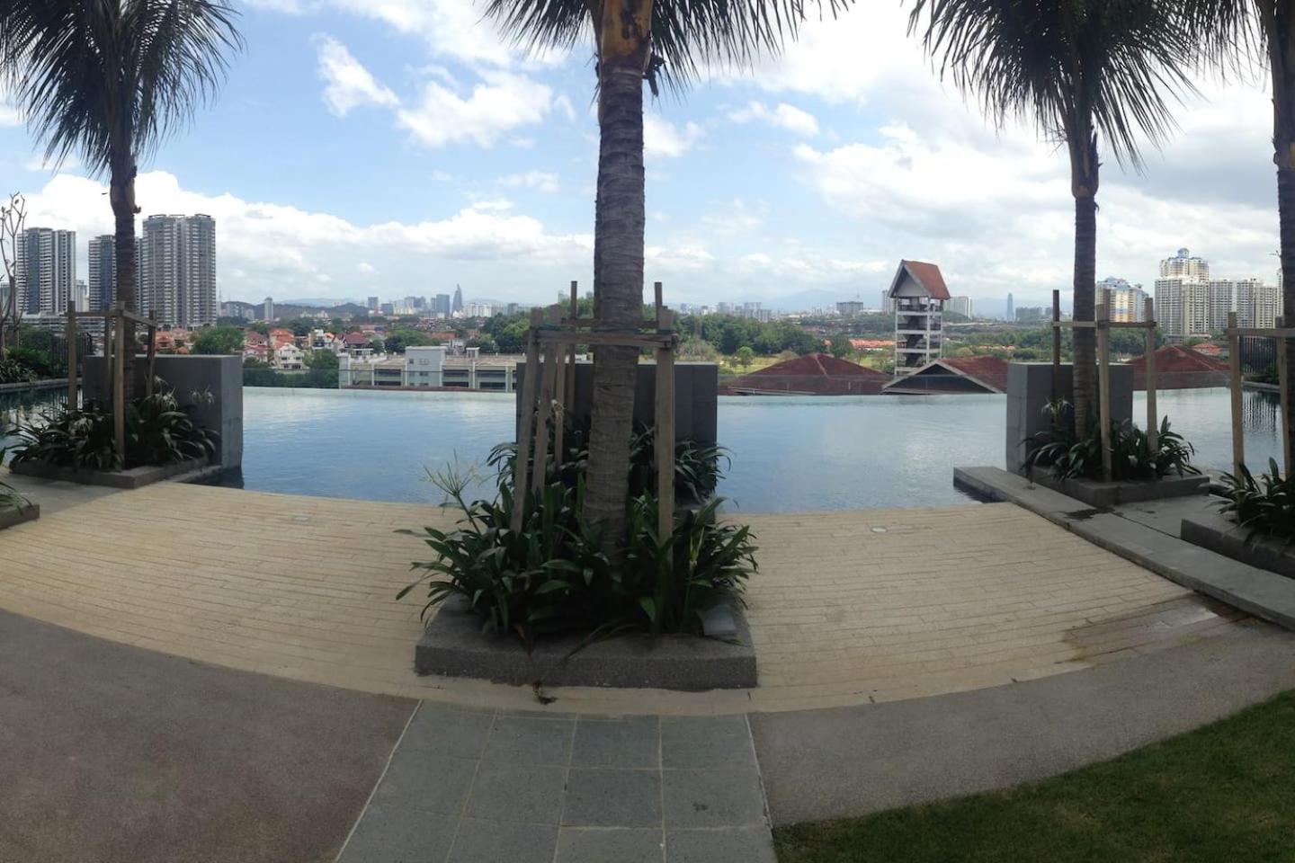 RESORT HOME WITH GOLF AND KLCC CITY VIEW NEAR TO BUKIT JALIL STADIUM & AXIATA ARENA